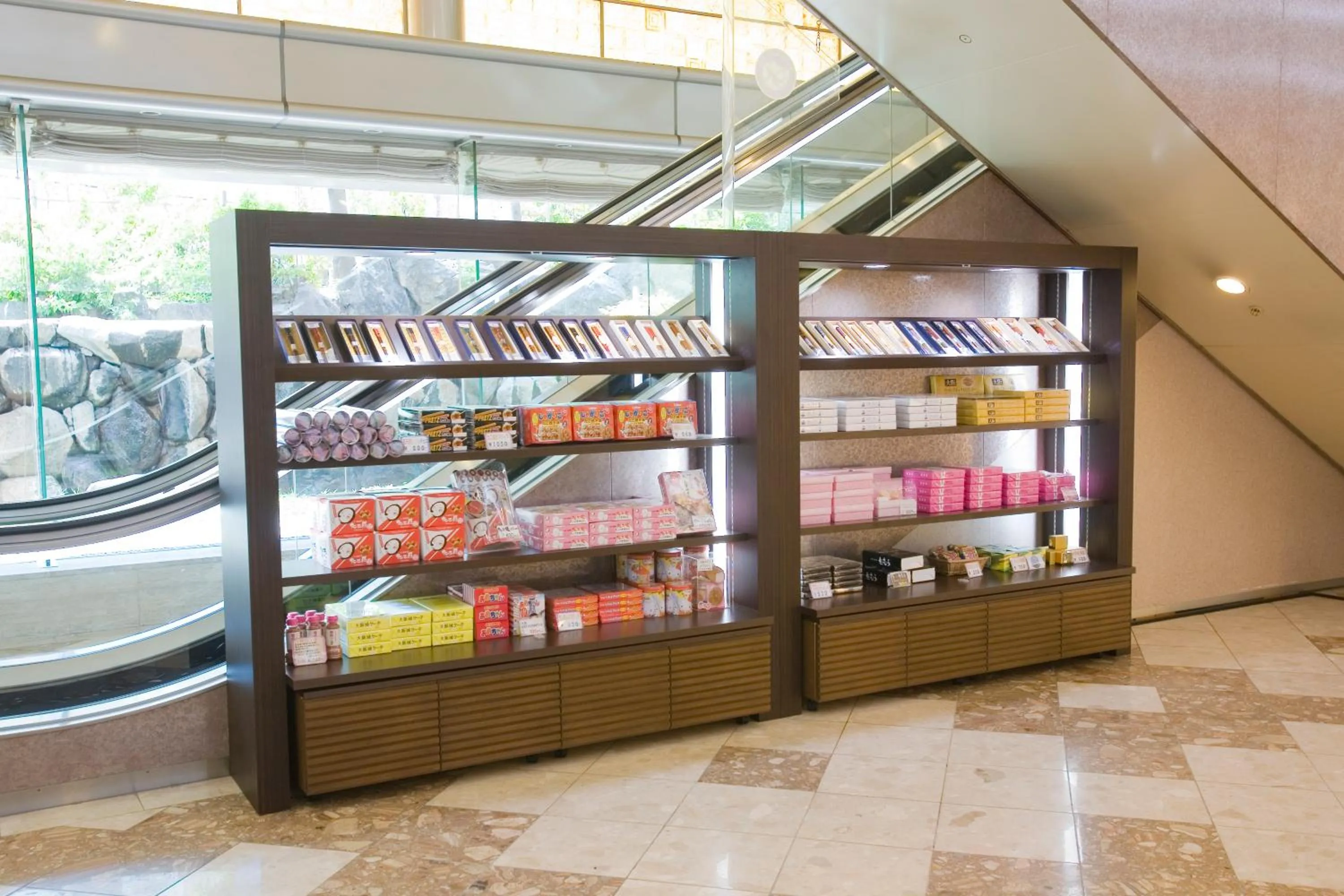 On-site shops in KKR Hotel Osaka
