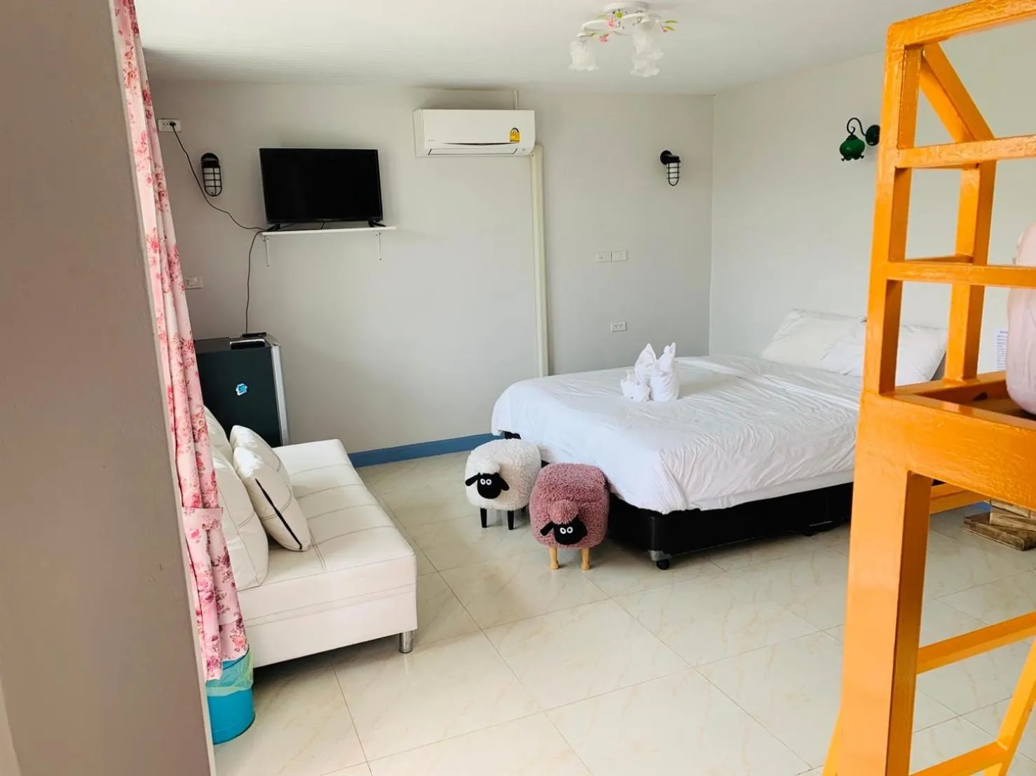 Bed in Na Na Doo Homestay