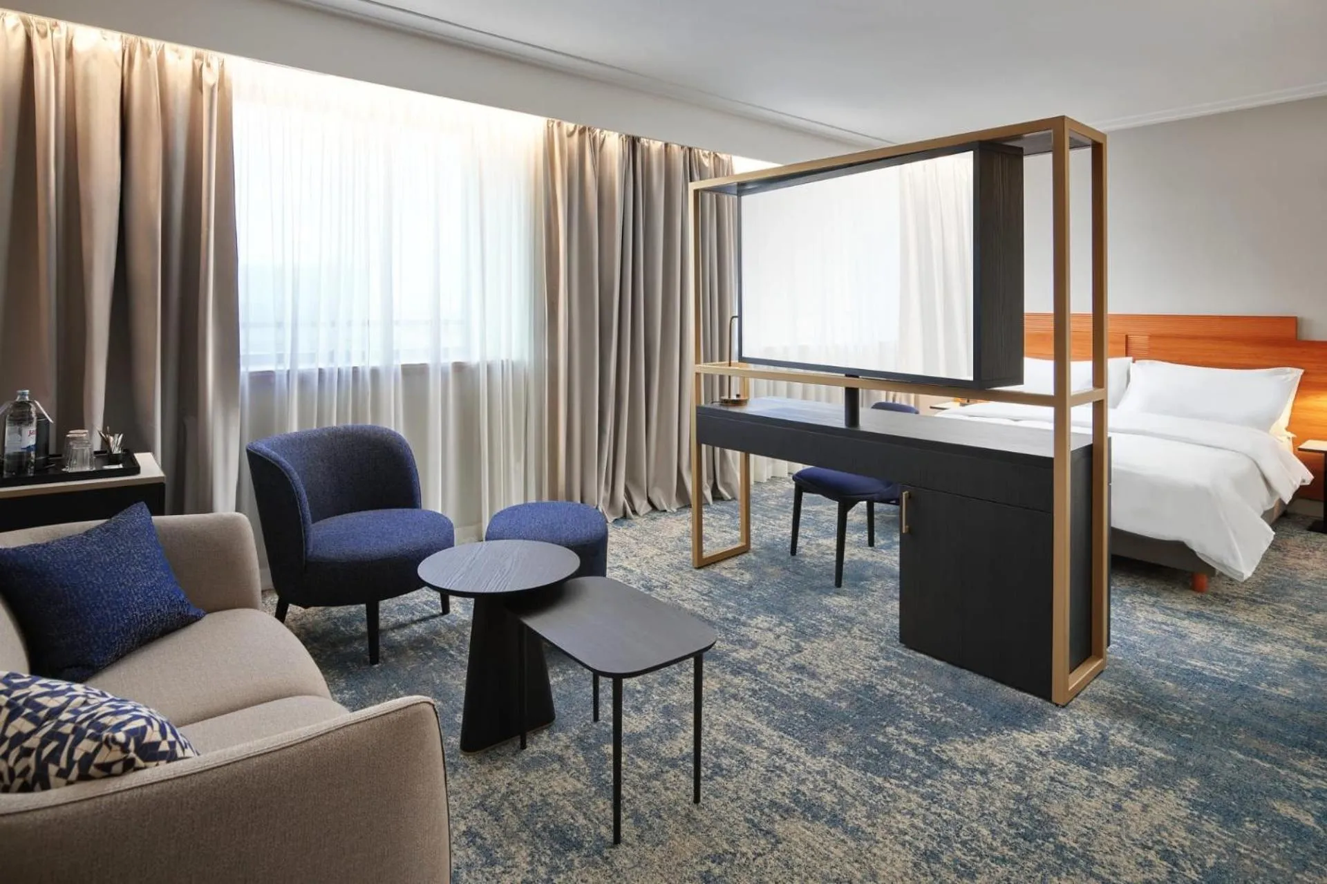 View (from property/room), Bed in Hotel International by Maistra City Vibes