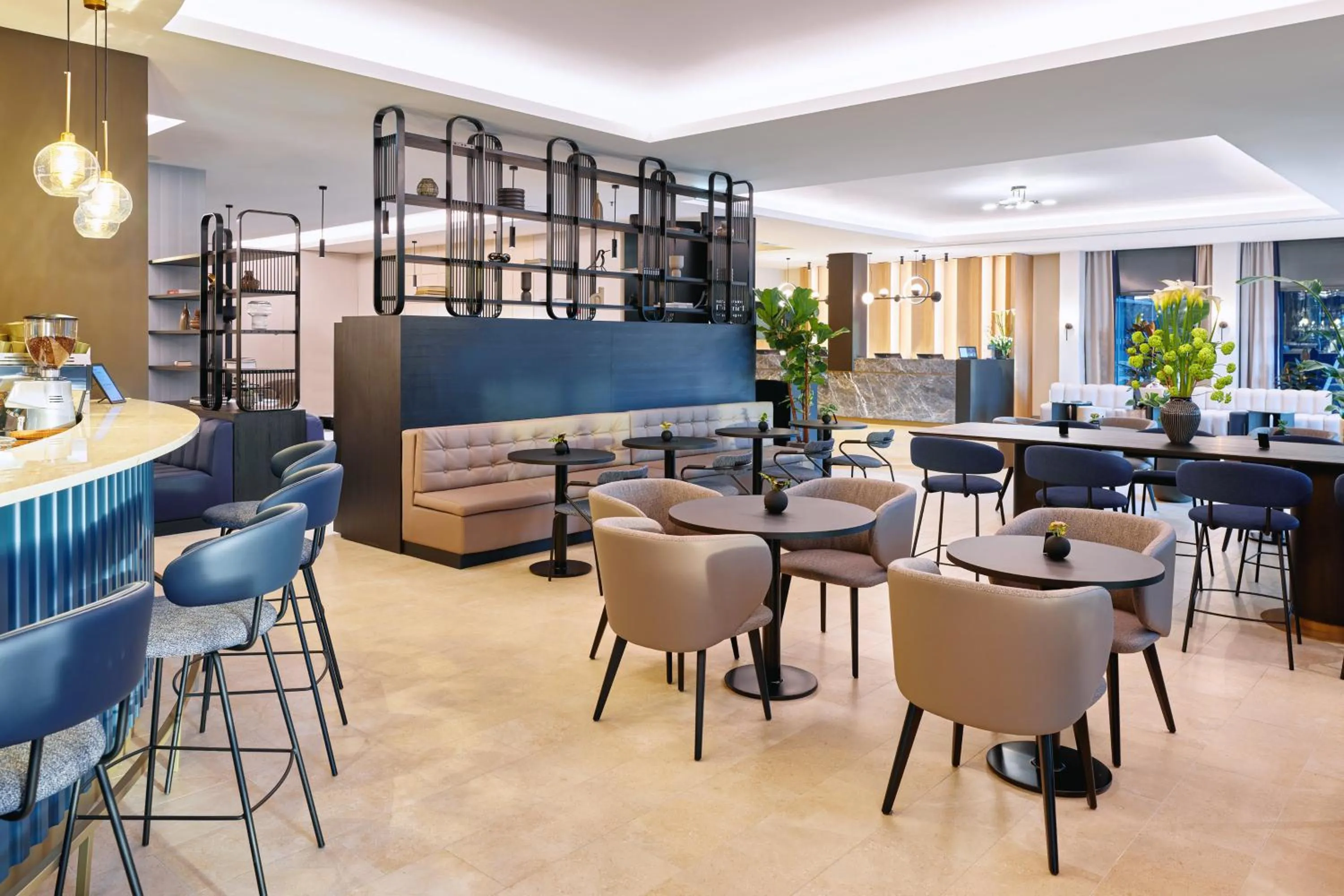 Lounge or bar in Hotel International by Maistra City Vibes