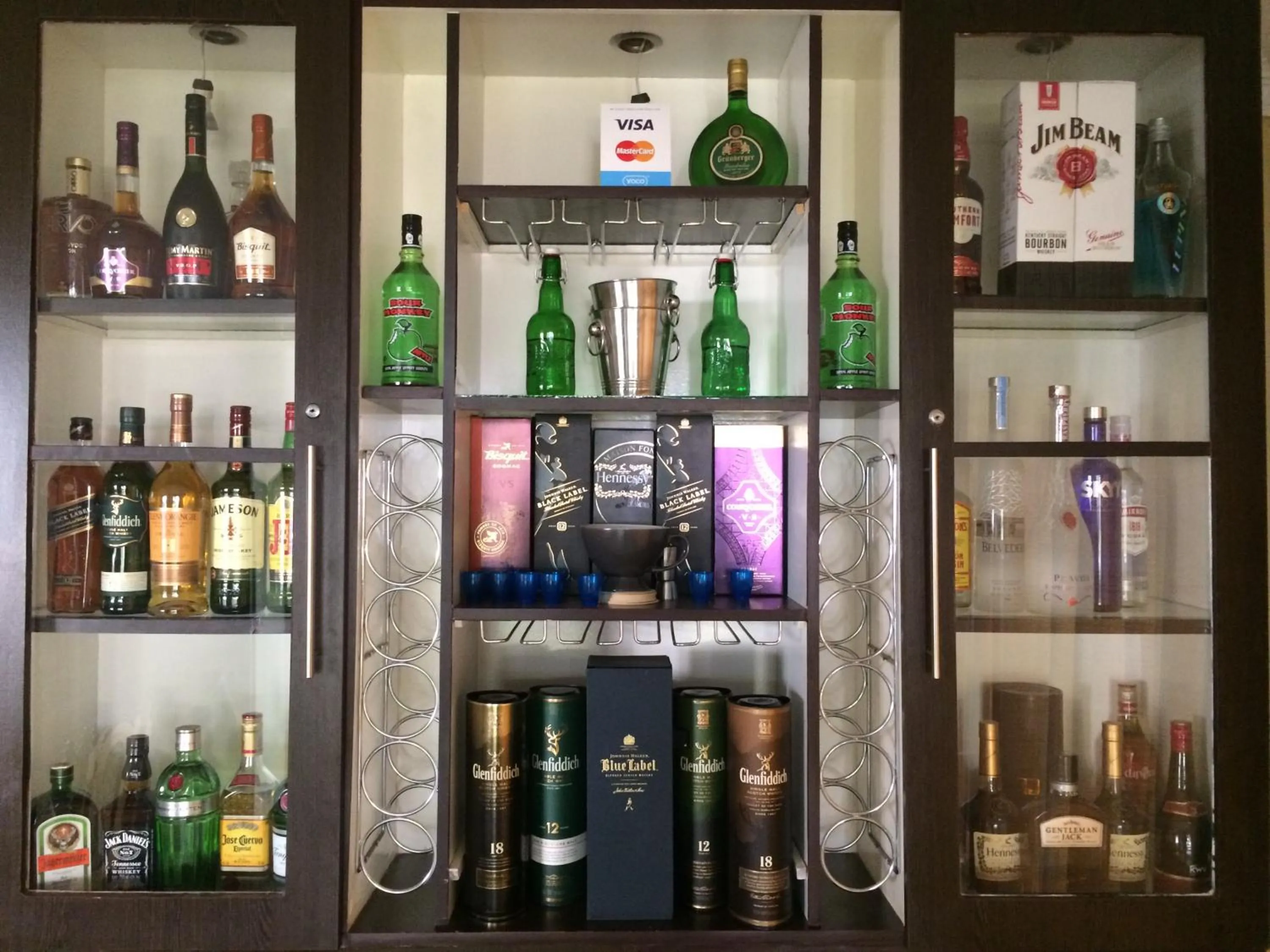 Alcoholic drinks in Mcbest Guest House