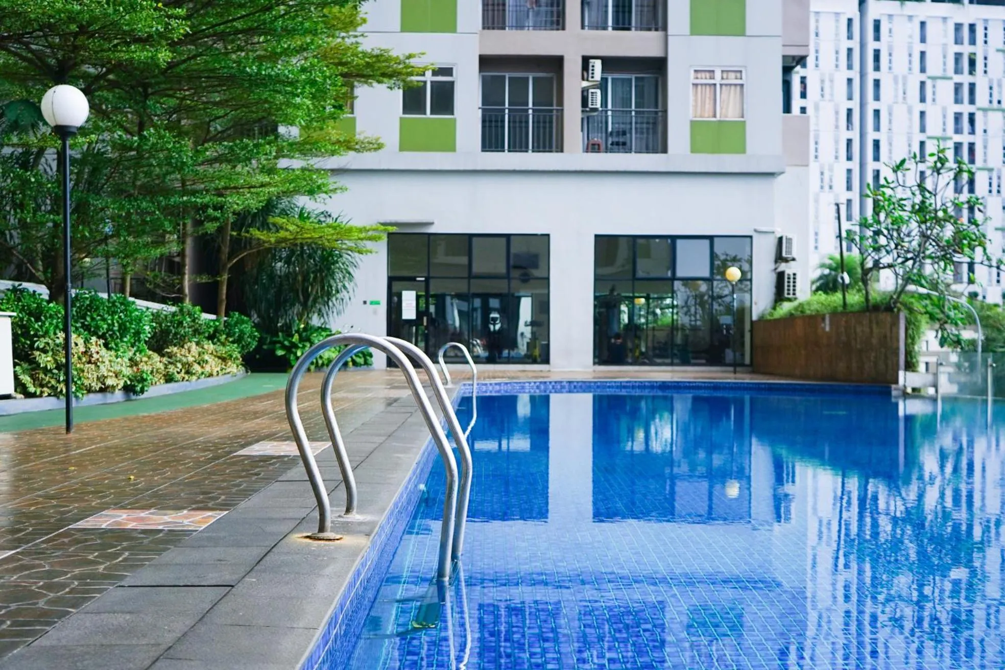 Pool view in The Satu Stay - Apartemen SGV