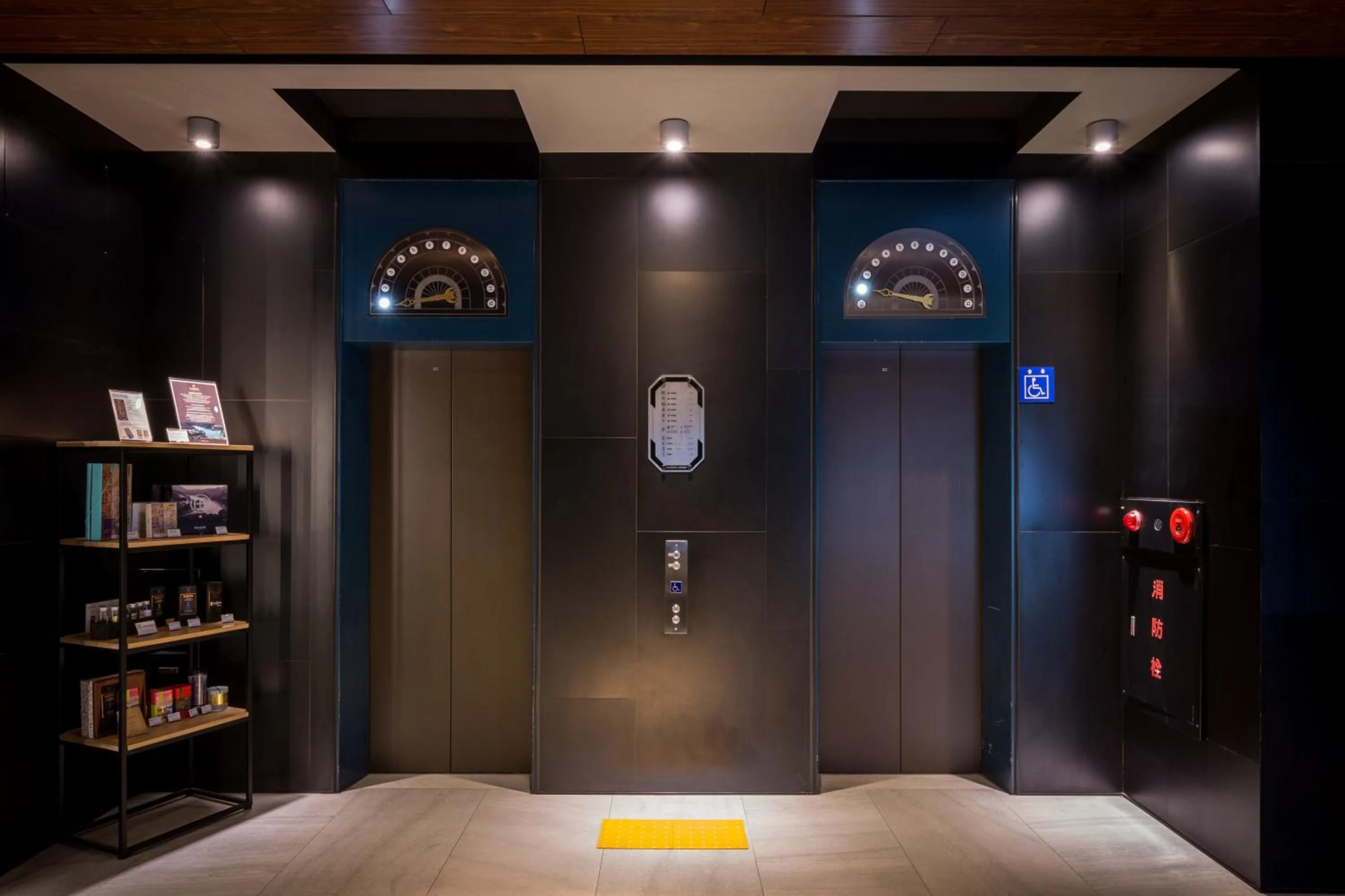 elevator in Calligraphy Greenway Hotel