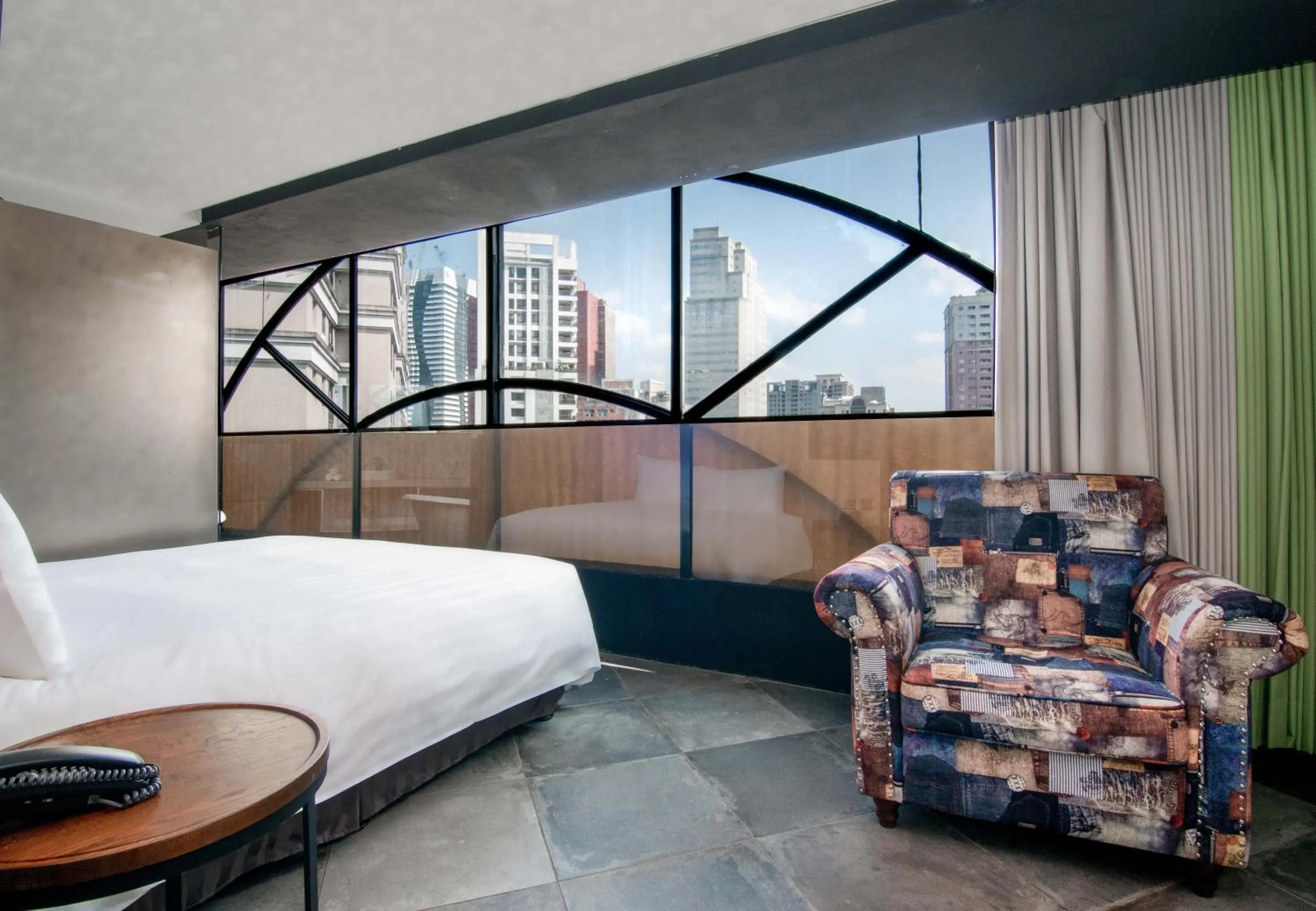 City view, Bed in Calligraphy Greenway Hotel