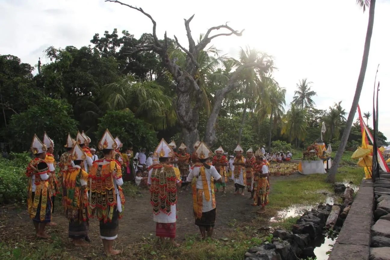People in Mojito Beach Villas