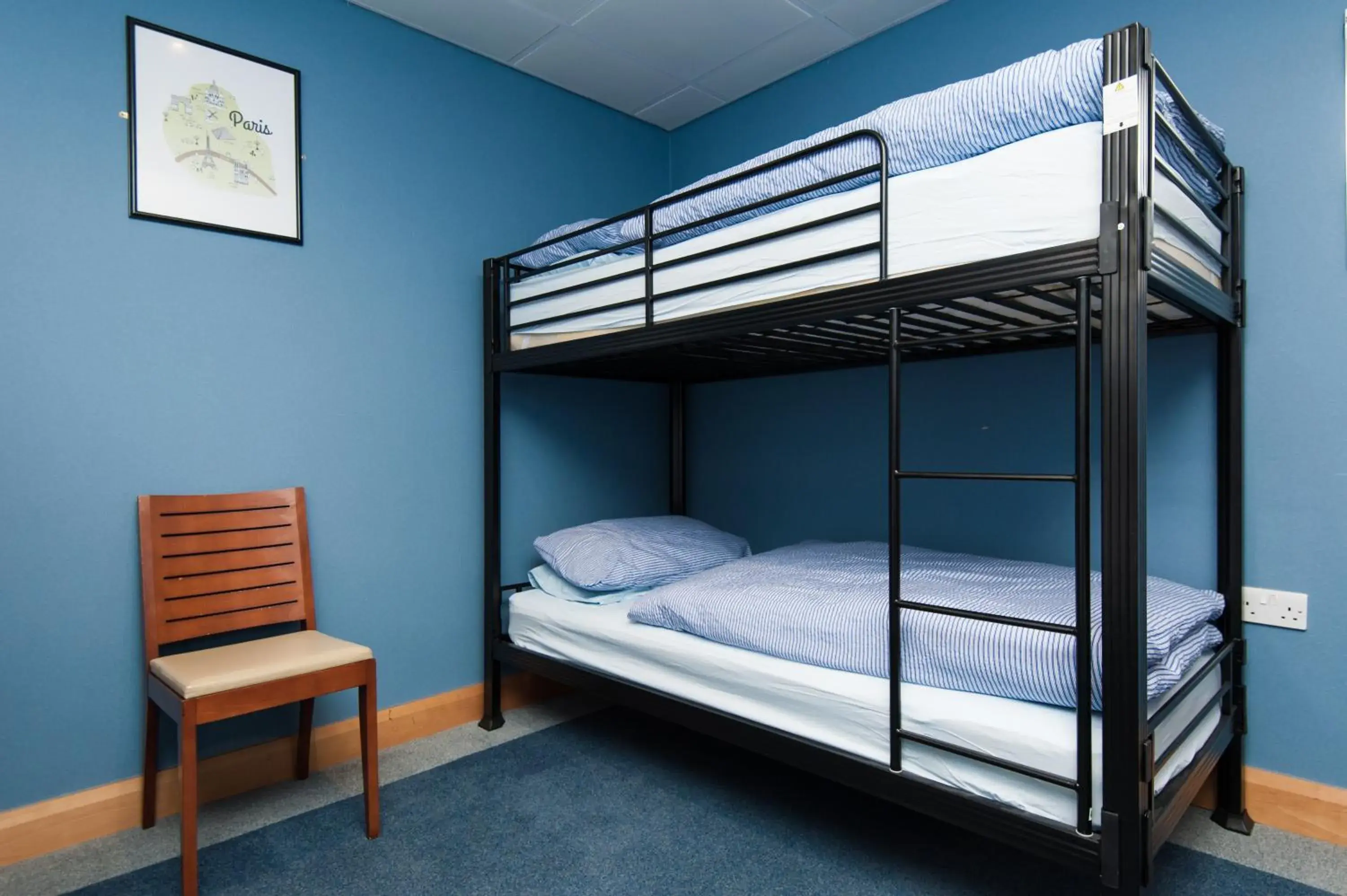 Bunk Bed in Female Dormitory Room in Russell Scott Backpackers Hostel Bunk Bed in Female Dormitory Room in Russell Scott Backpackers Hostel