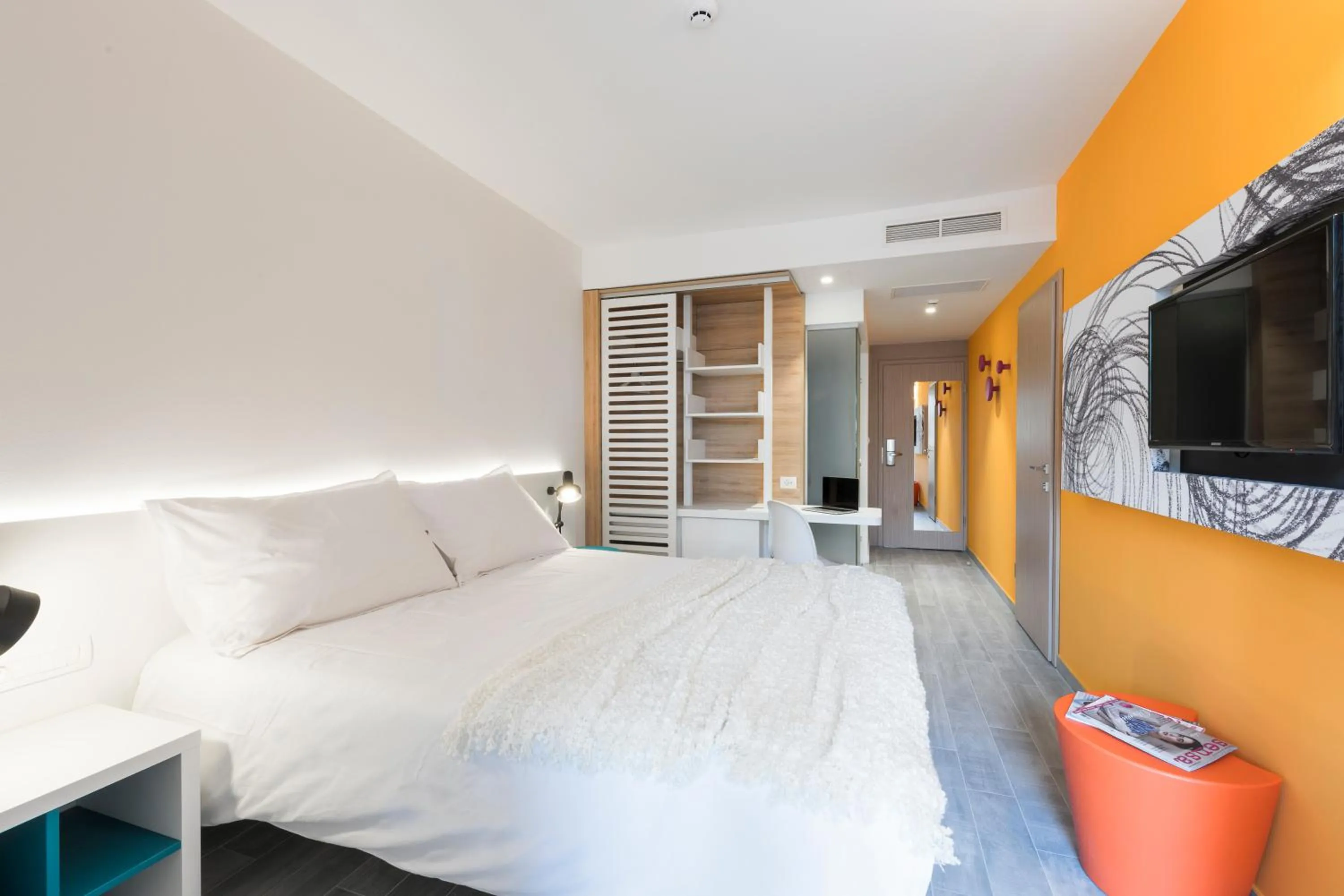 Bedroom, Bed in Pharos Hvar Bayhill Hotel