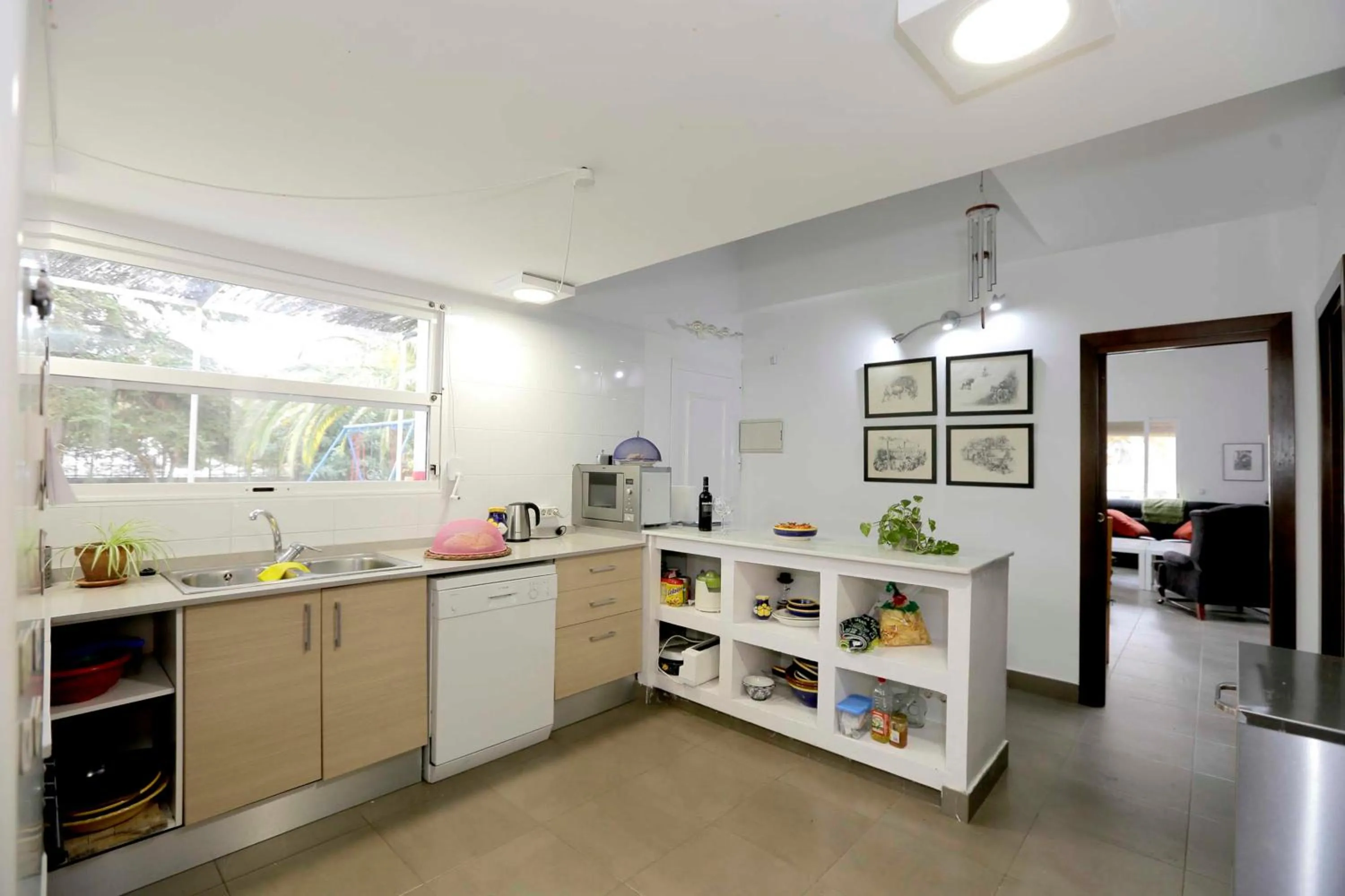 Kitchen or kitchenette in El Campillo, casa de campo cerca de la playa