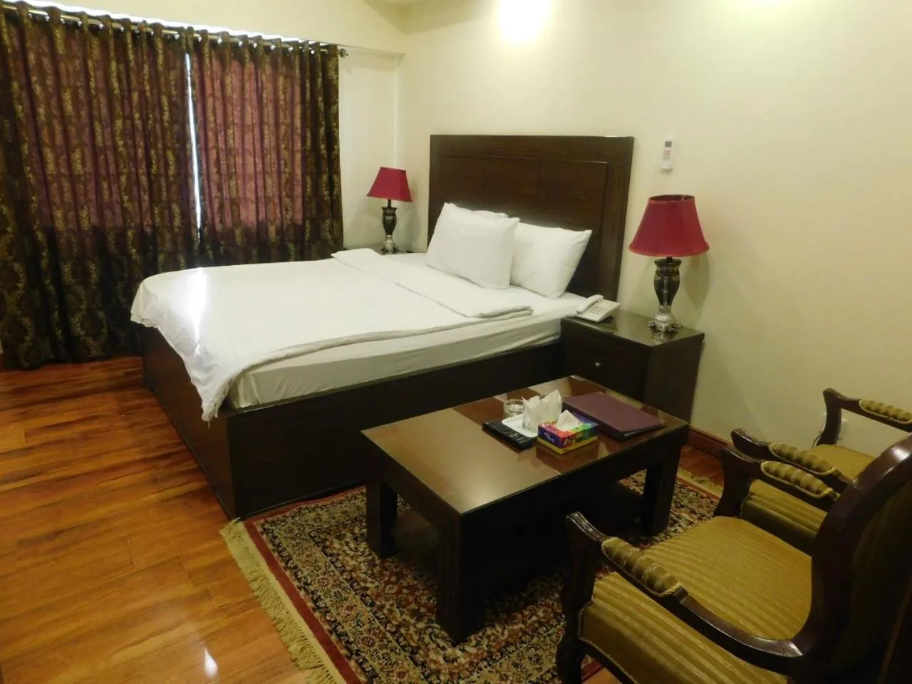 Bed in Diplomat Hotel