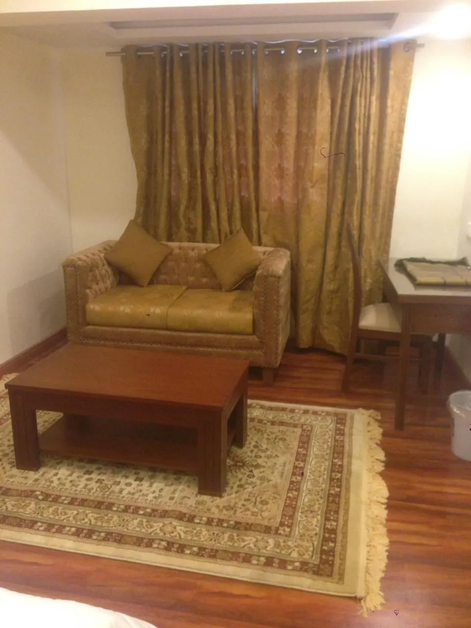 Living room in Diplomat Hotel