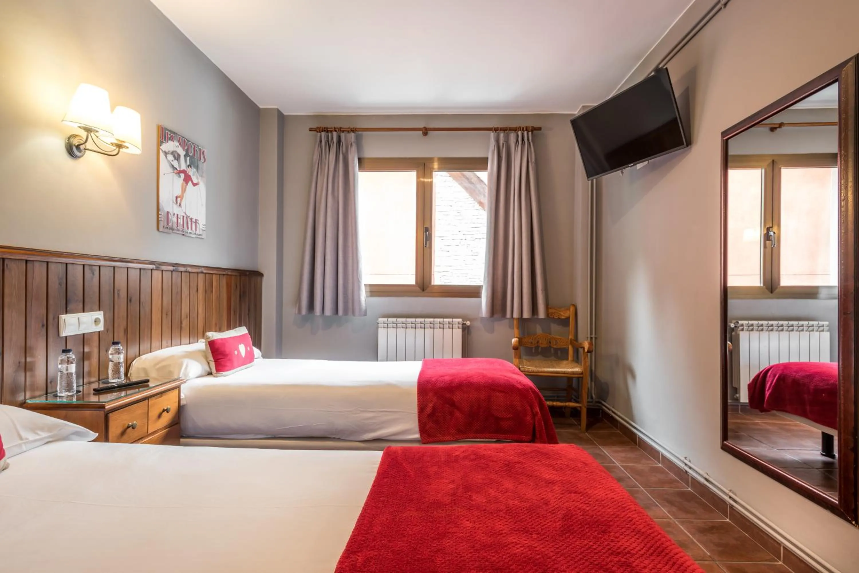 Property building, Bed in Hotel Snö Beret