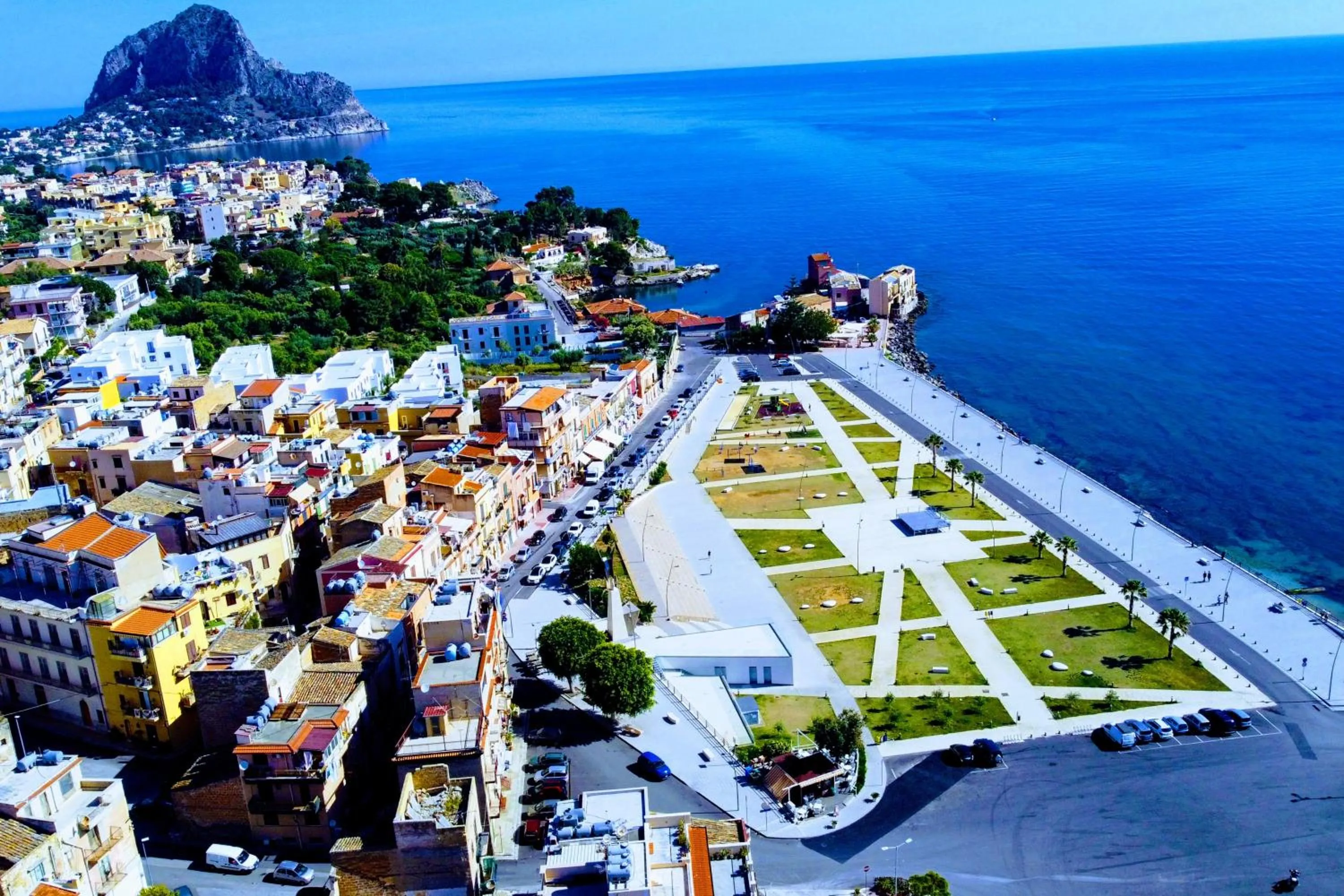 Nearby landmark in Seafront House Gabbiano Azzurro