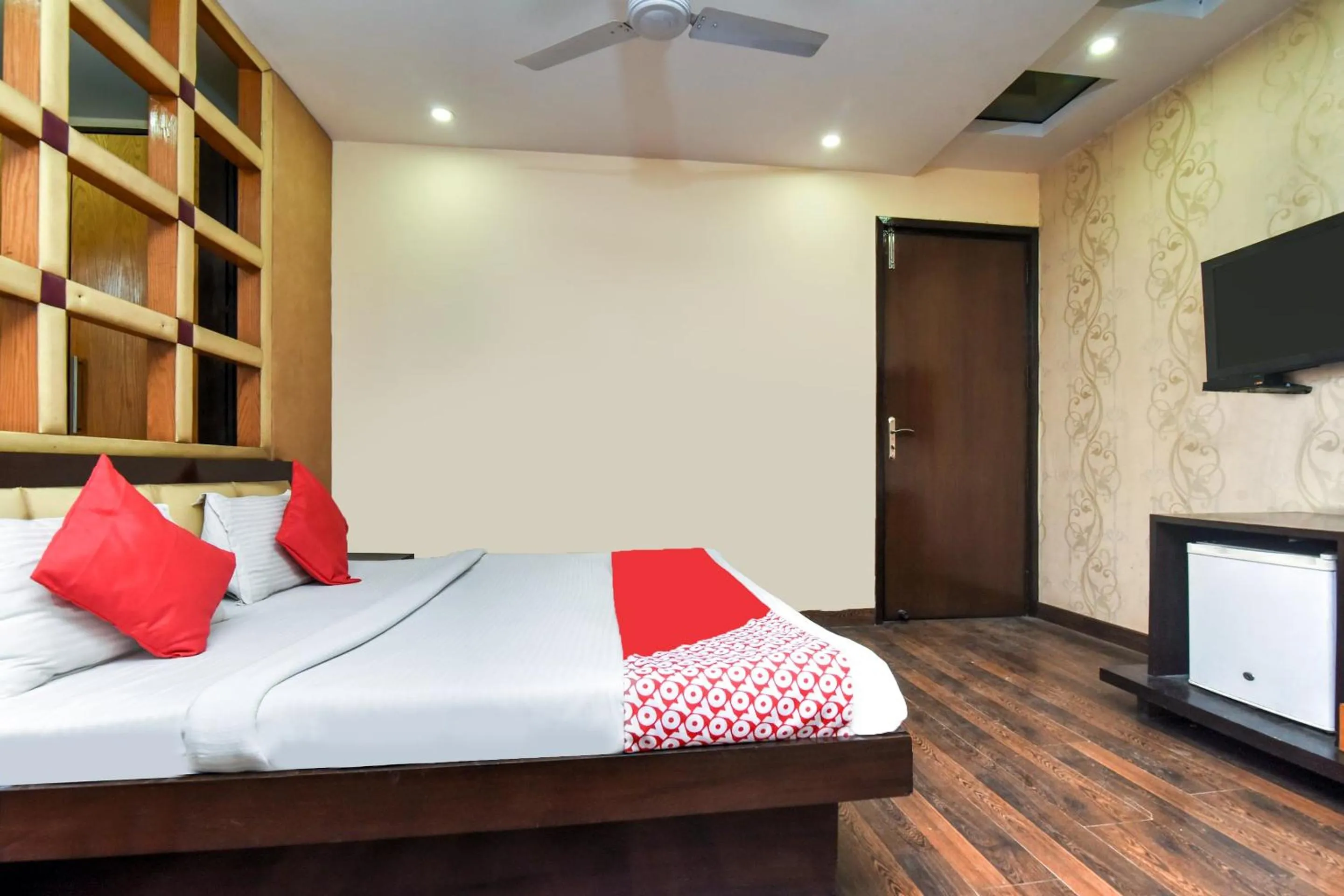 Bedroom in Hotel O Kochar Plaza