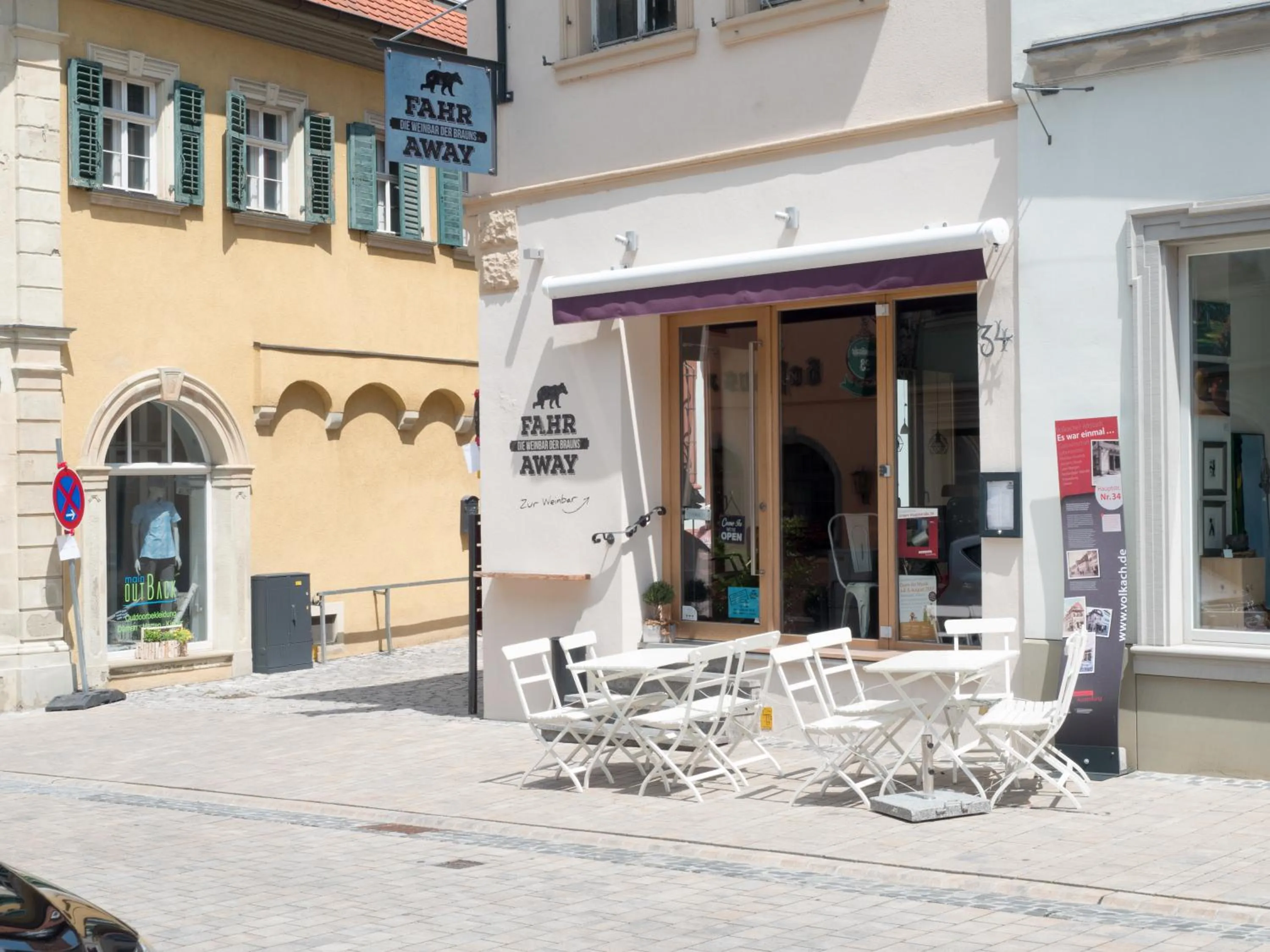 Property logo or sign in Hotel - Weinbar FAHR AWAY