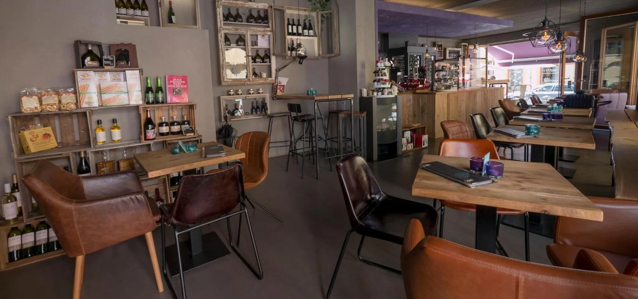 Restaurant/places to eat in Hotel - Weinbar FAHR AWAY