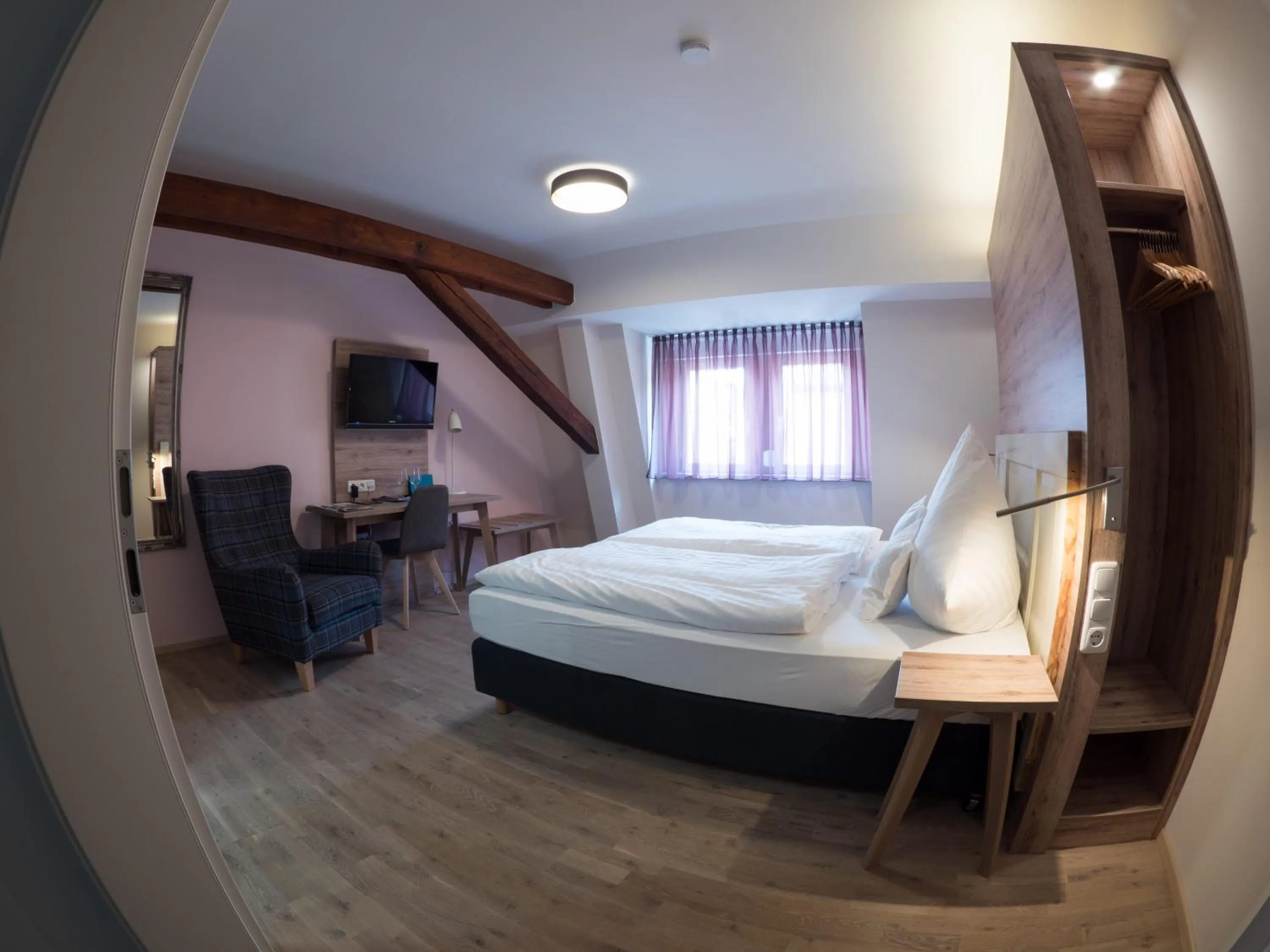 Bed in Hotel - Weinbar FAHR AWAY