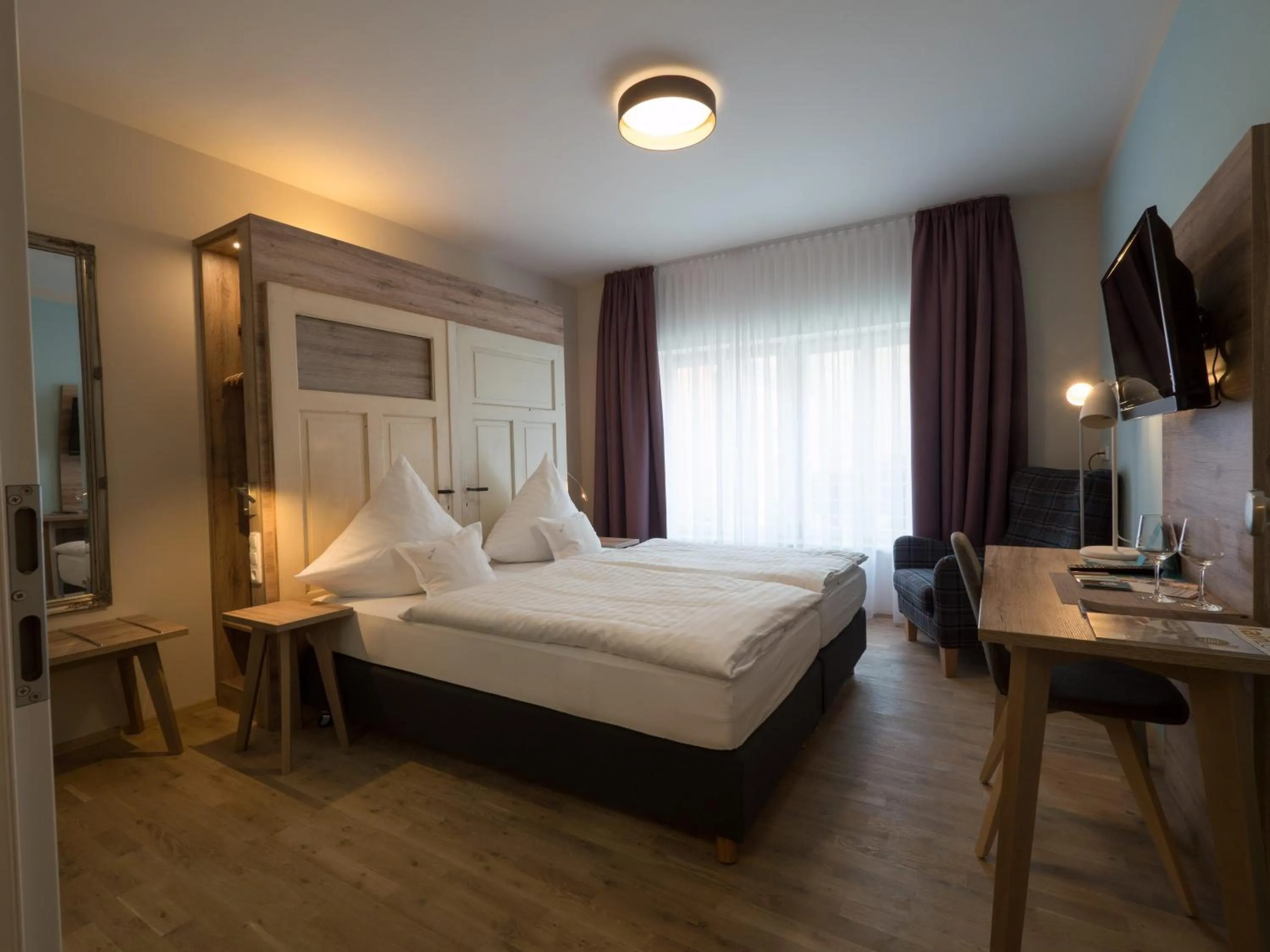 Bed in Hotel - Weinbar FAHR AWAY