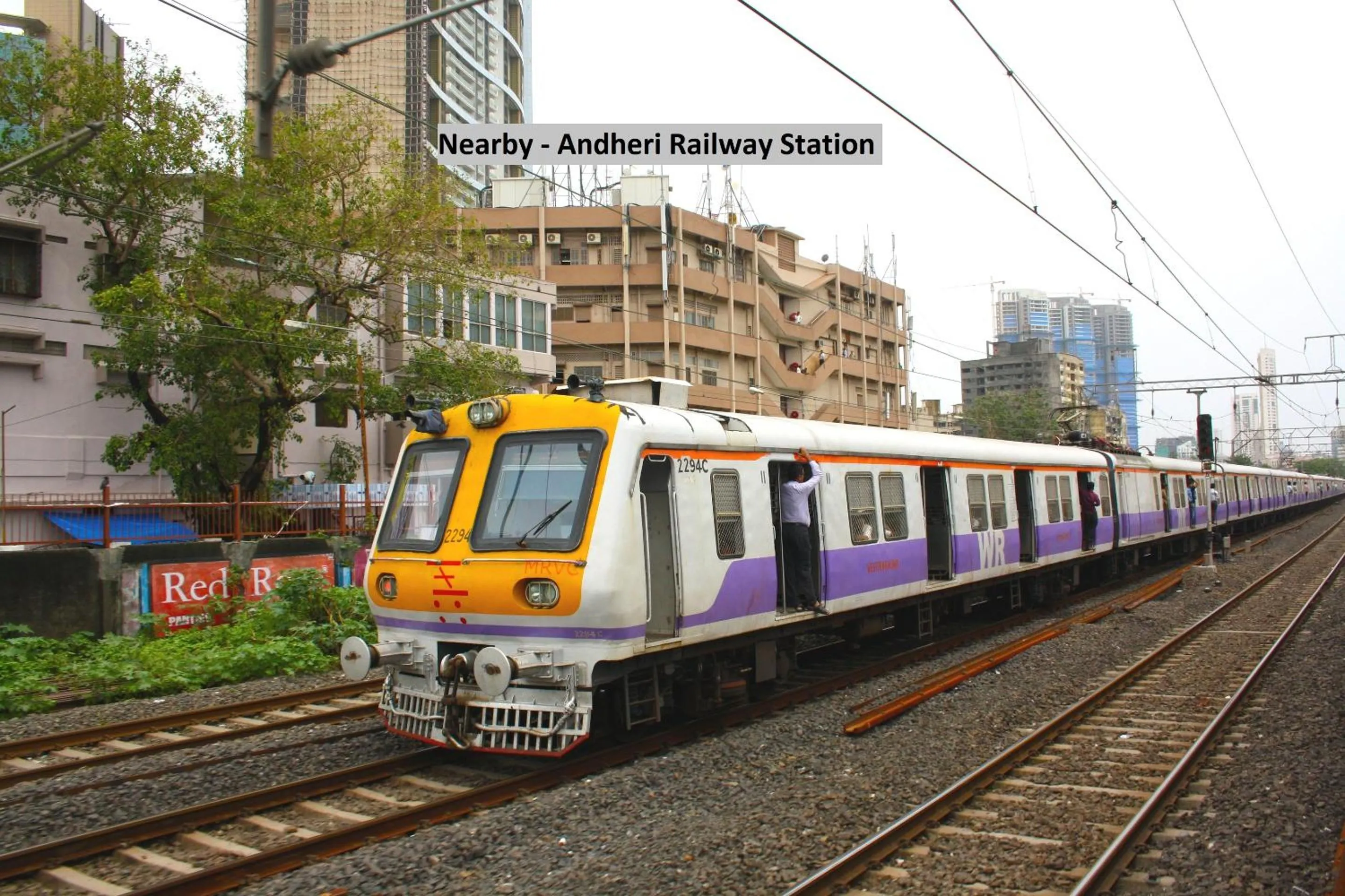 Nearby landmark in Hotel O Alfa Grand Near Chhatrapati Shivaji International Airport