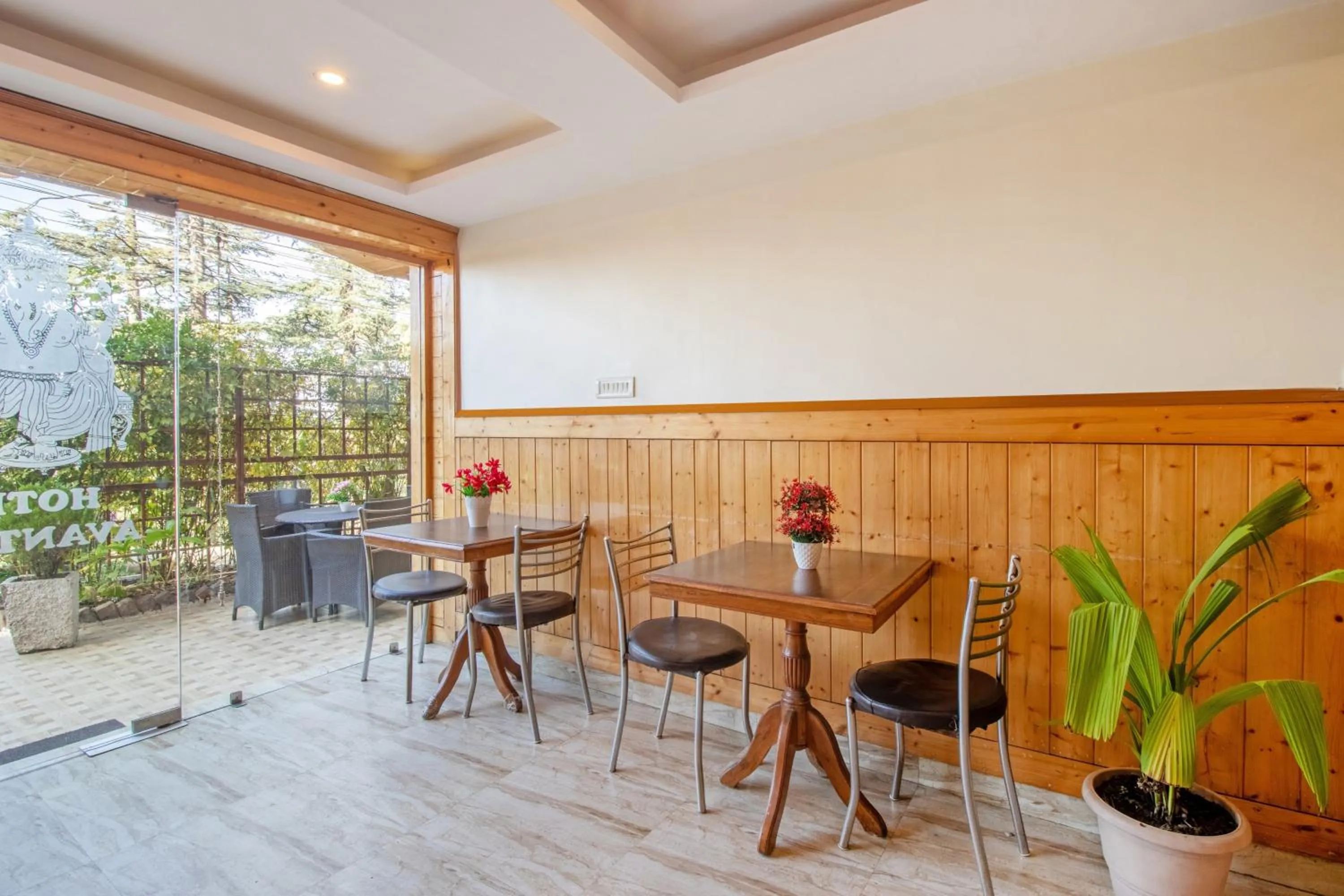 Seating area in Itsy Hotels Avantika With Forest View
