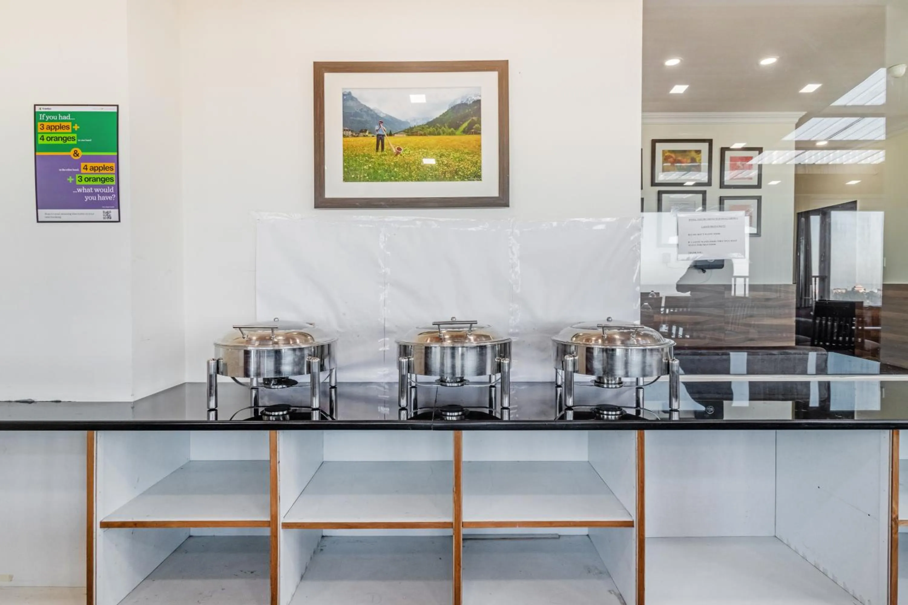 Restaurant/places to eat in Treebo Maharaja, Near Mall Road