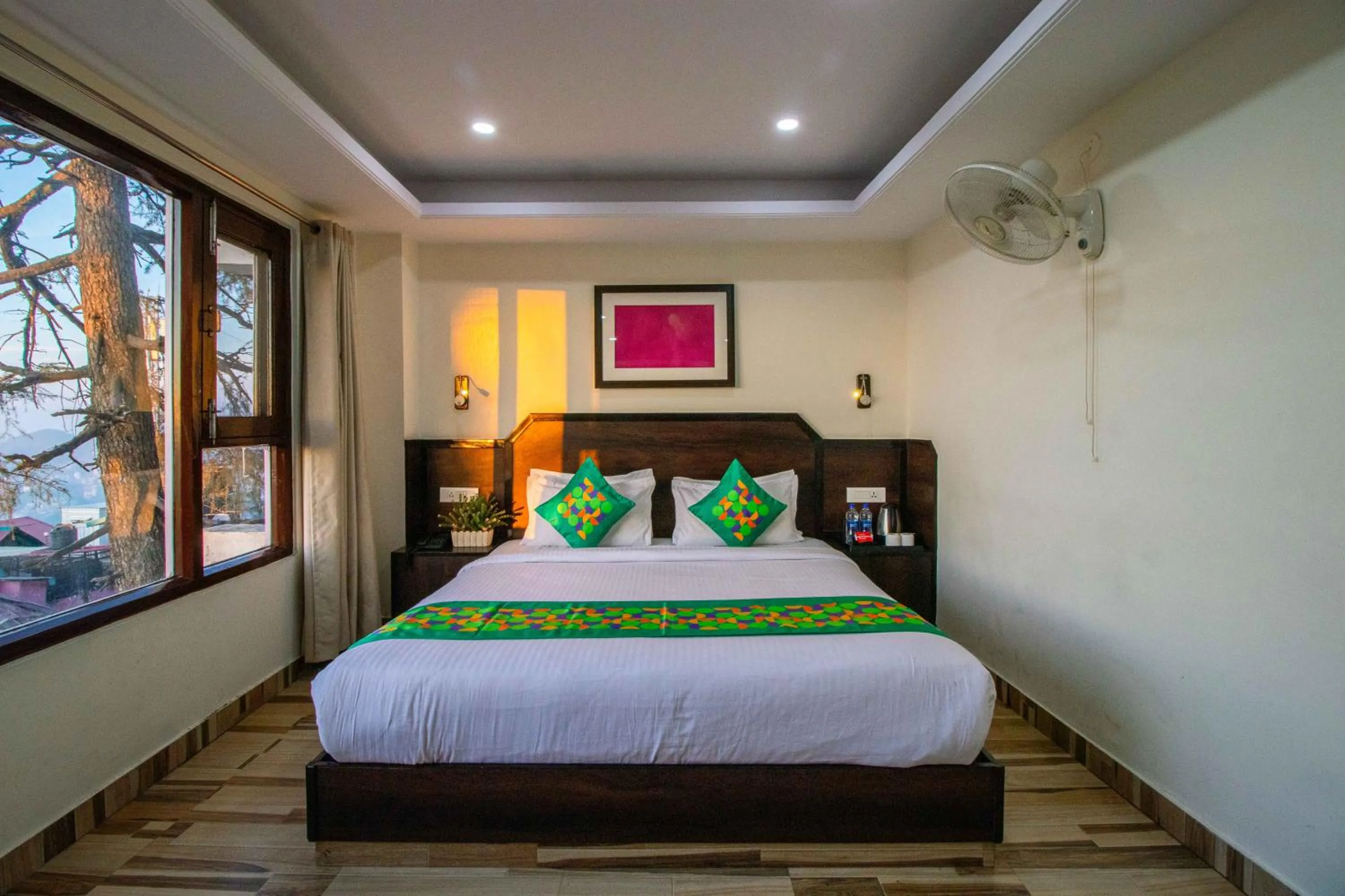 Bedroom, Bed in Treebo Maharaja, Near Mall Road