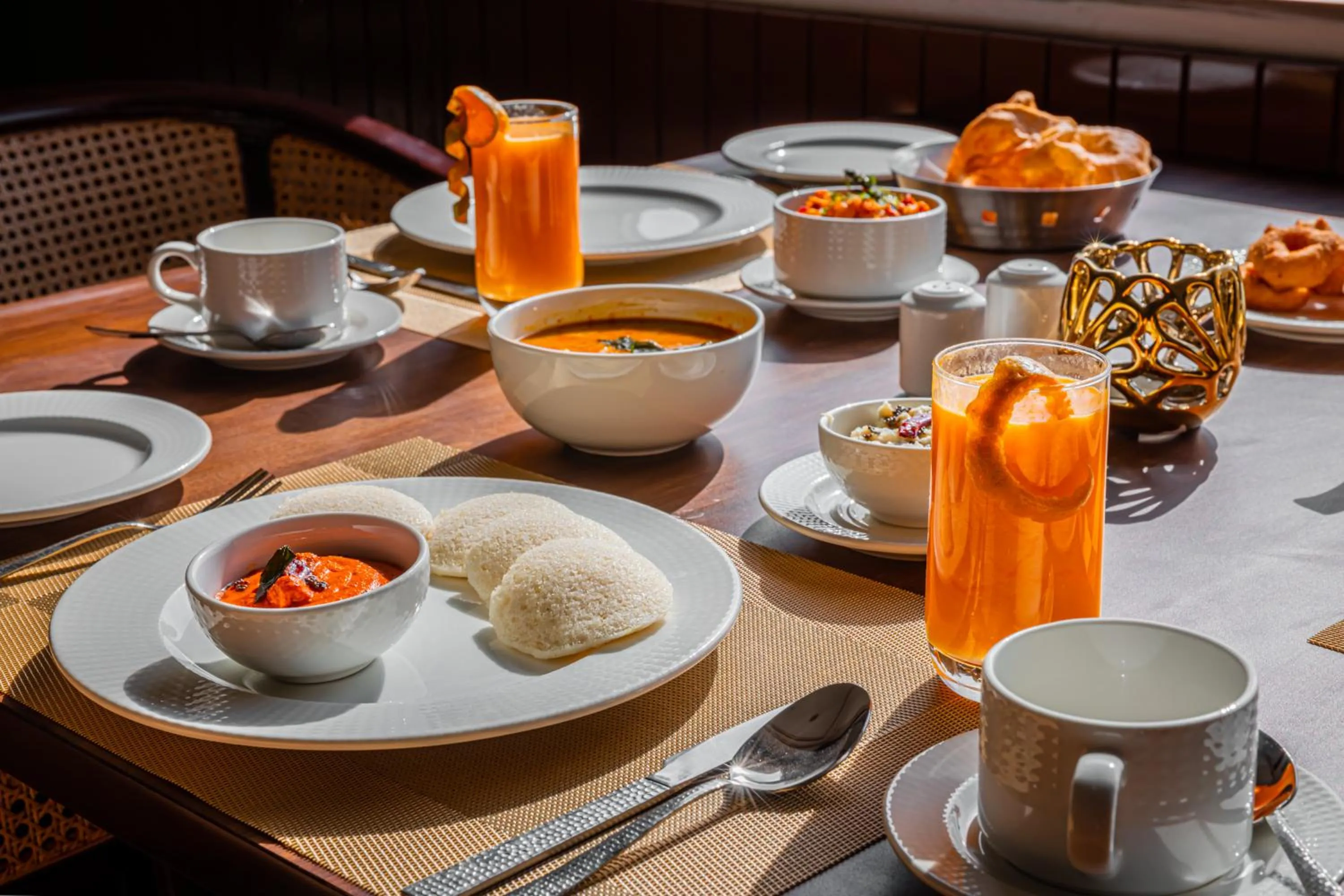 Food and drinks in Tree of Life Vantara Resort & Spa