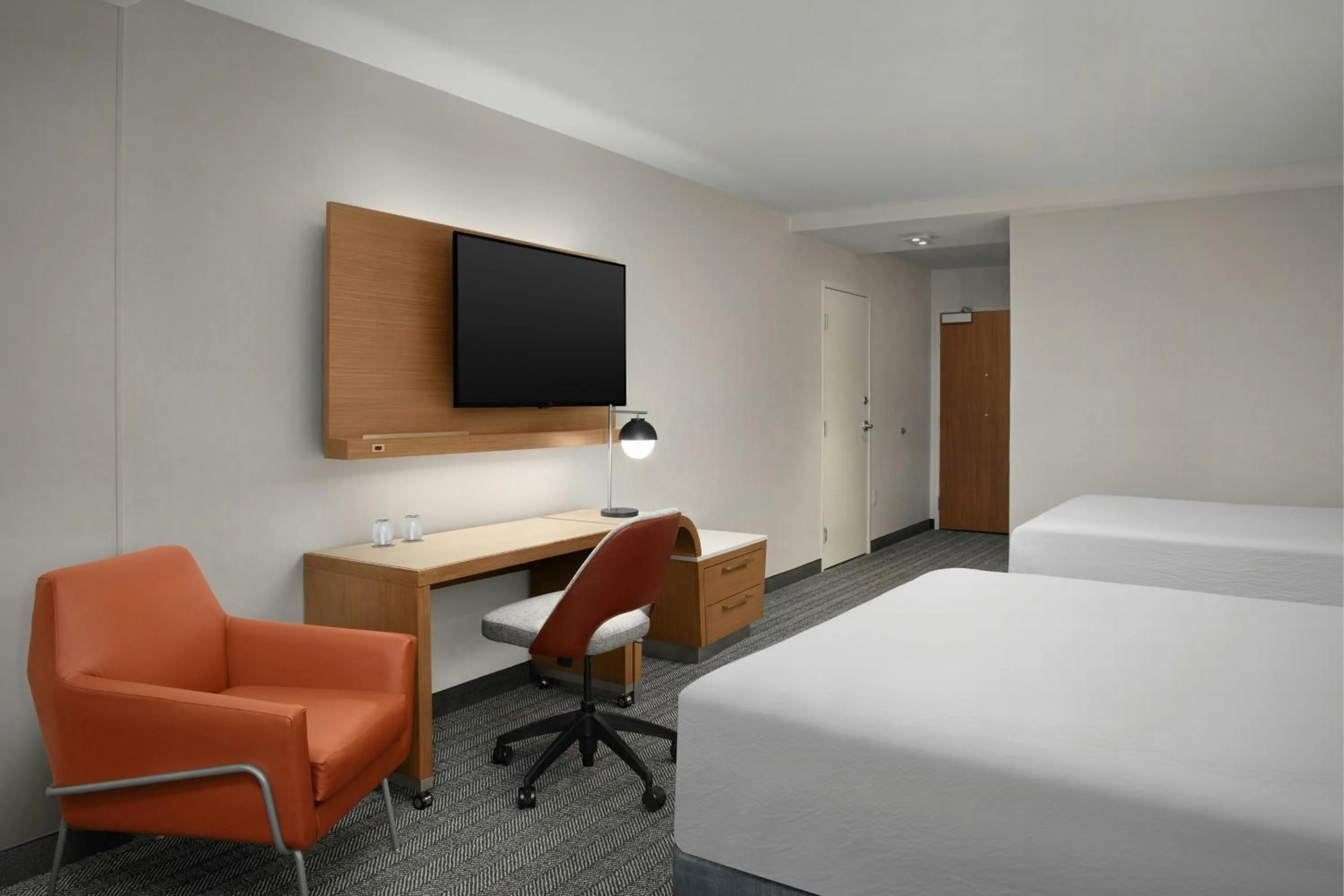 Photo of the whole room, Bed in Courtyard by Marriott El Paso East/I-10