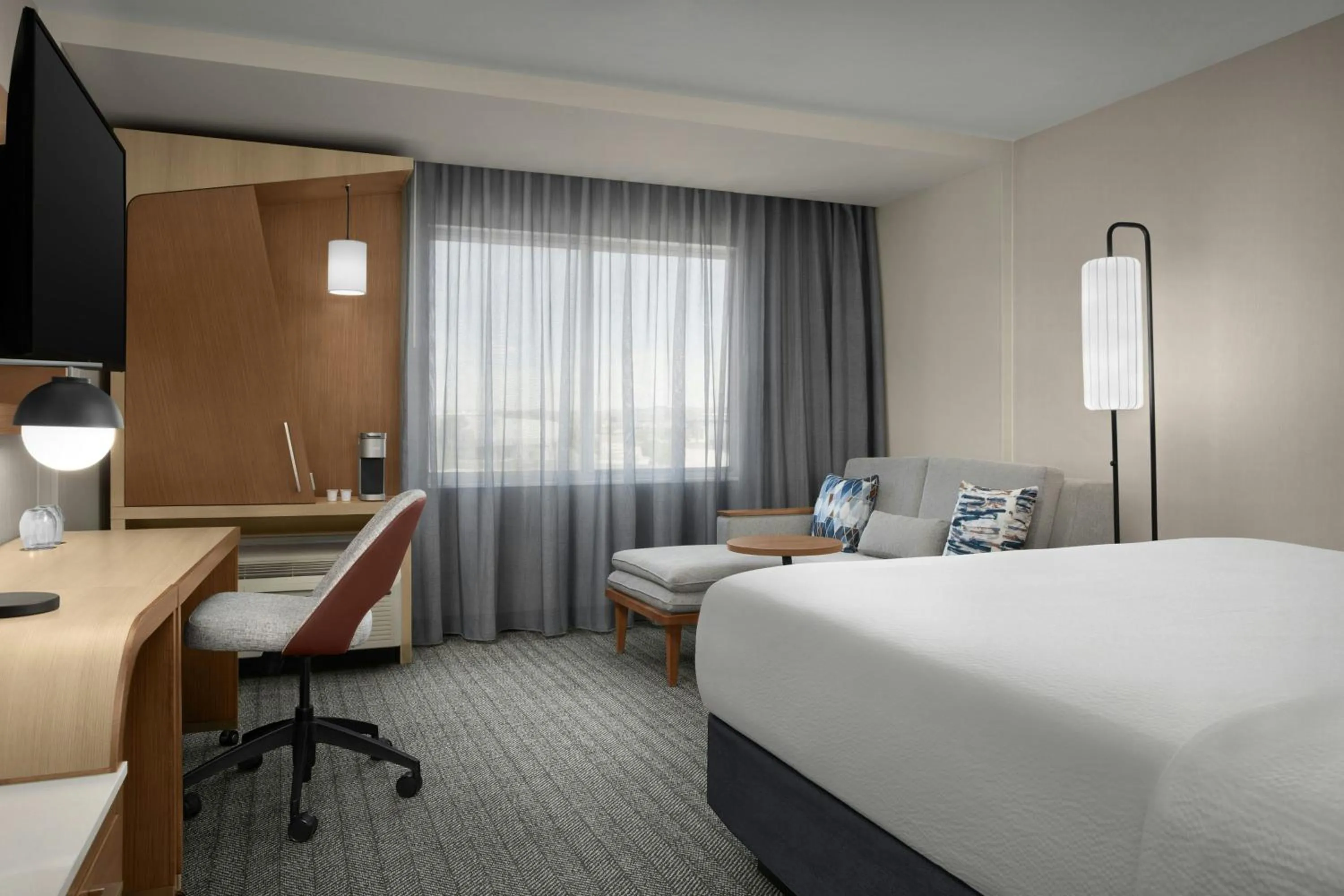 Photo of the whole room, Bed in Courtyard by Marriott El Paso East/I-10