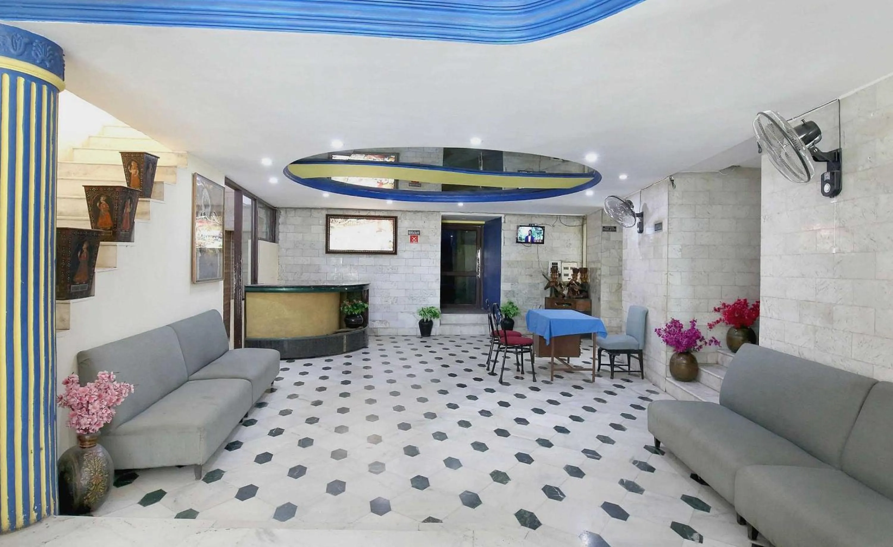 Lobby or reception in Hotel O Rajmahal