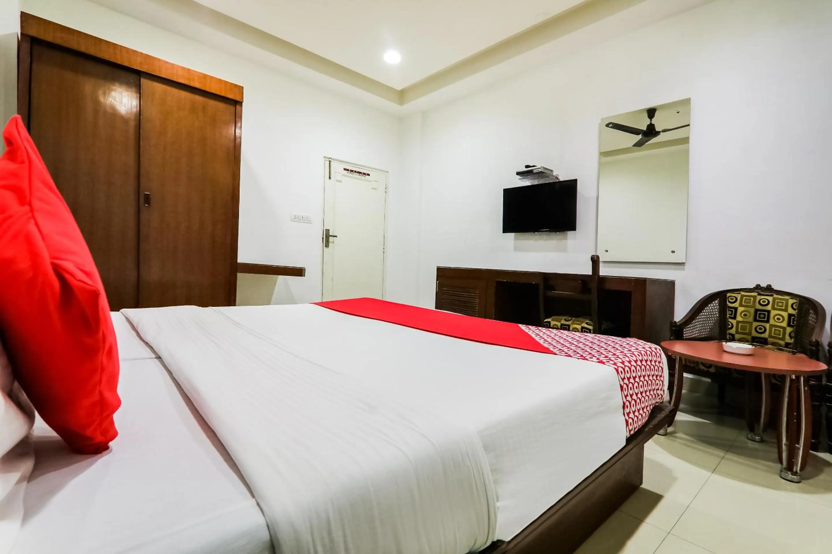 Bedroom in Super Hotel O Resort Sita Kiran