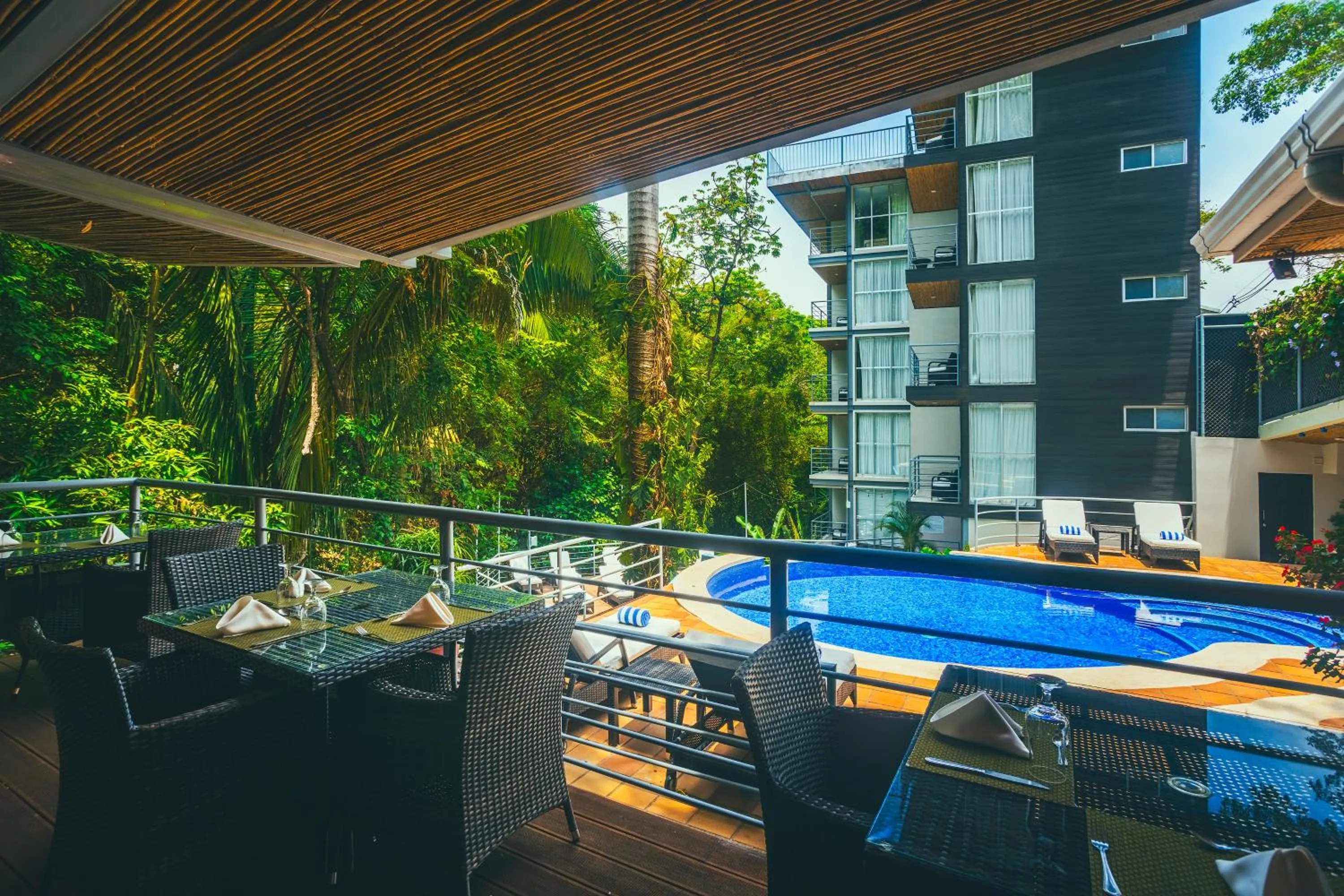 Restaurant/places to eat in Jungle Vista Boutique Hotel