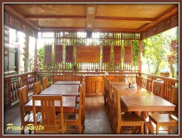 Restaurant/places to eat in Pems Pension and Restaurant