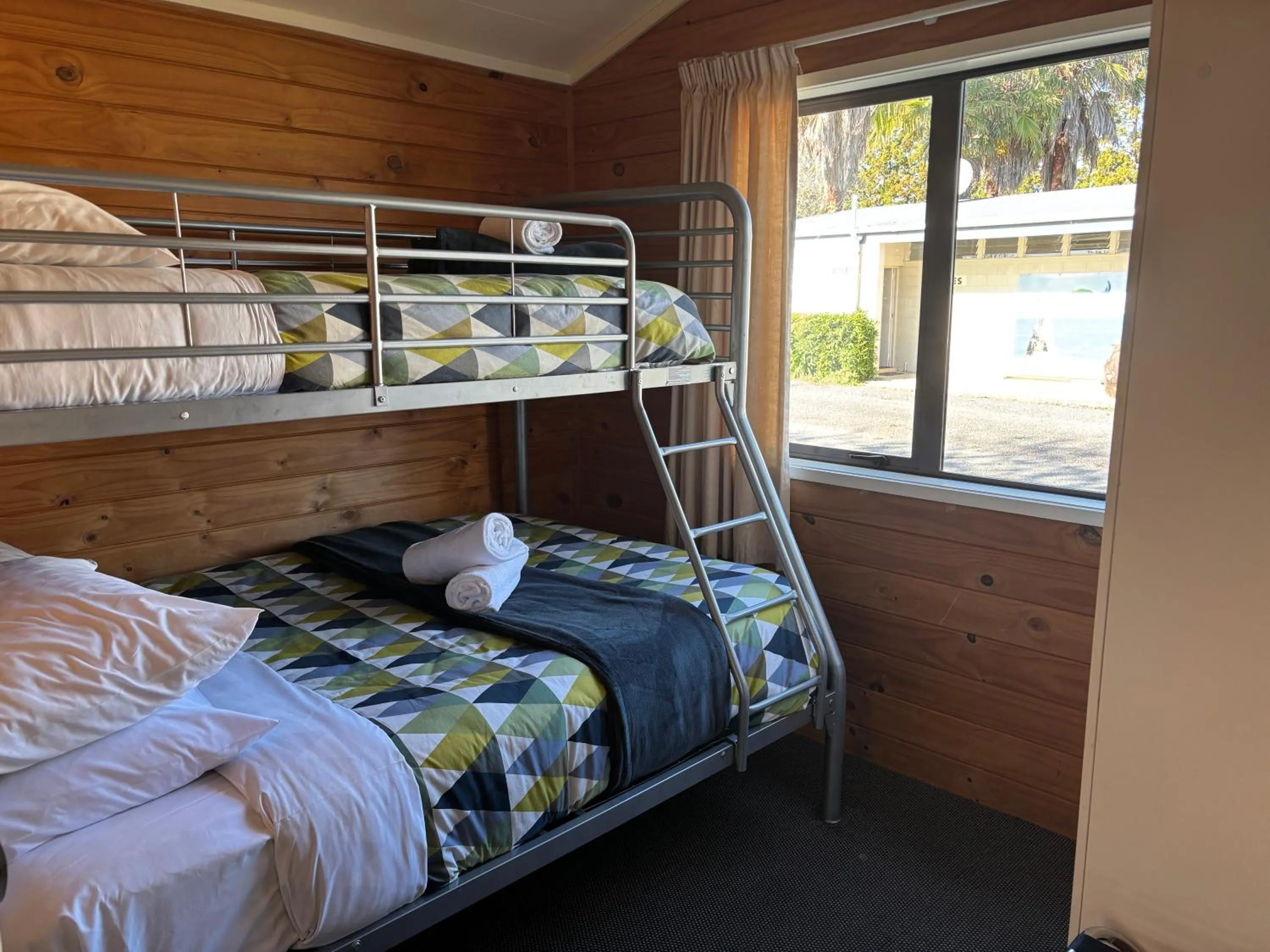 Bedroom, Bed in Bay of Islands Holiday Park