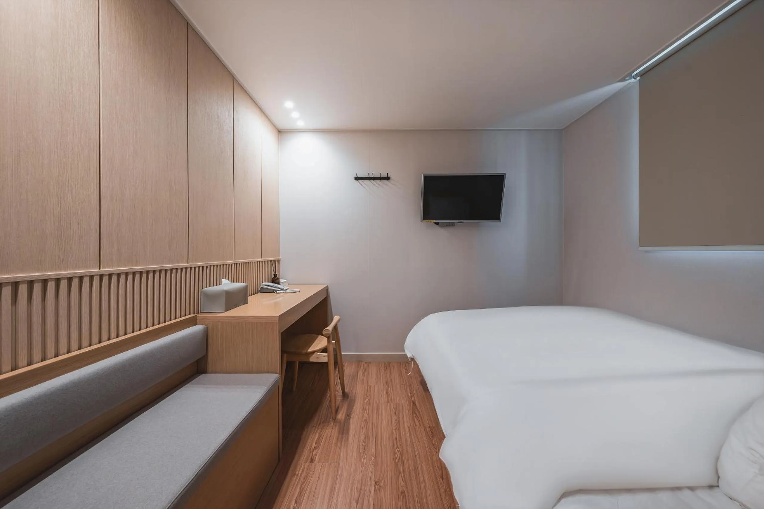 Bed in Gyeongju Hotel Gonggan