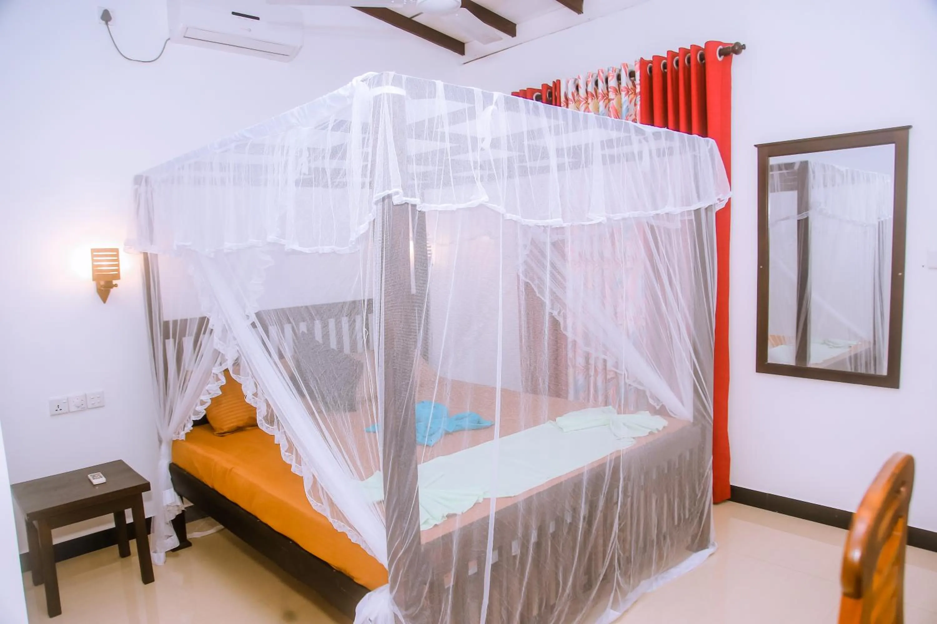 Bed in Brave resort Mirissa