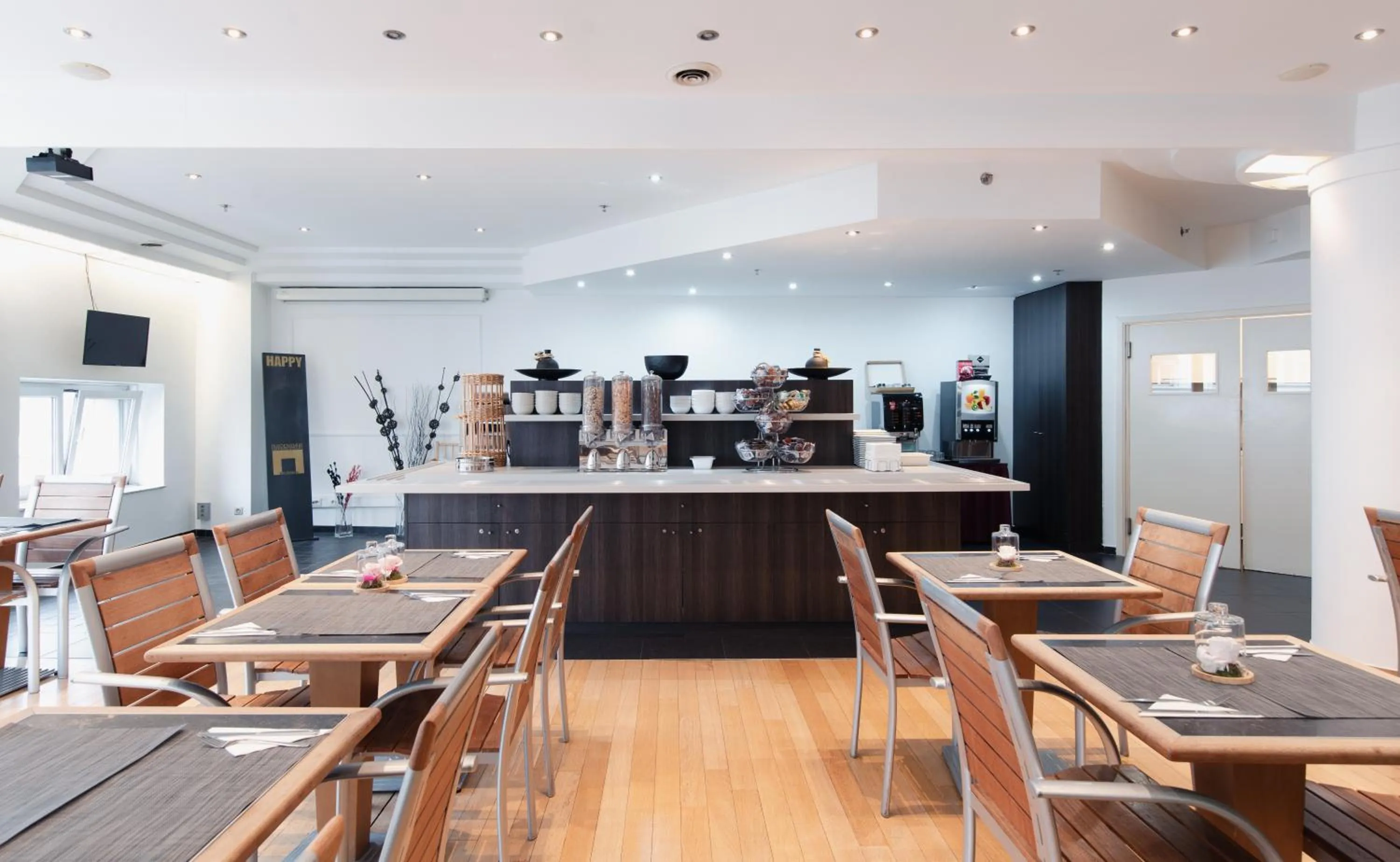 Restaurant/places to eat in Hotel Chambord