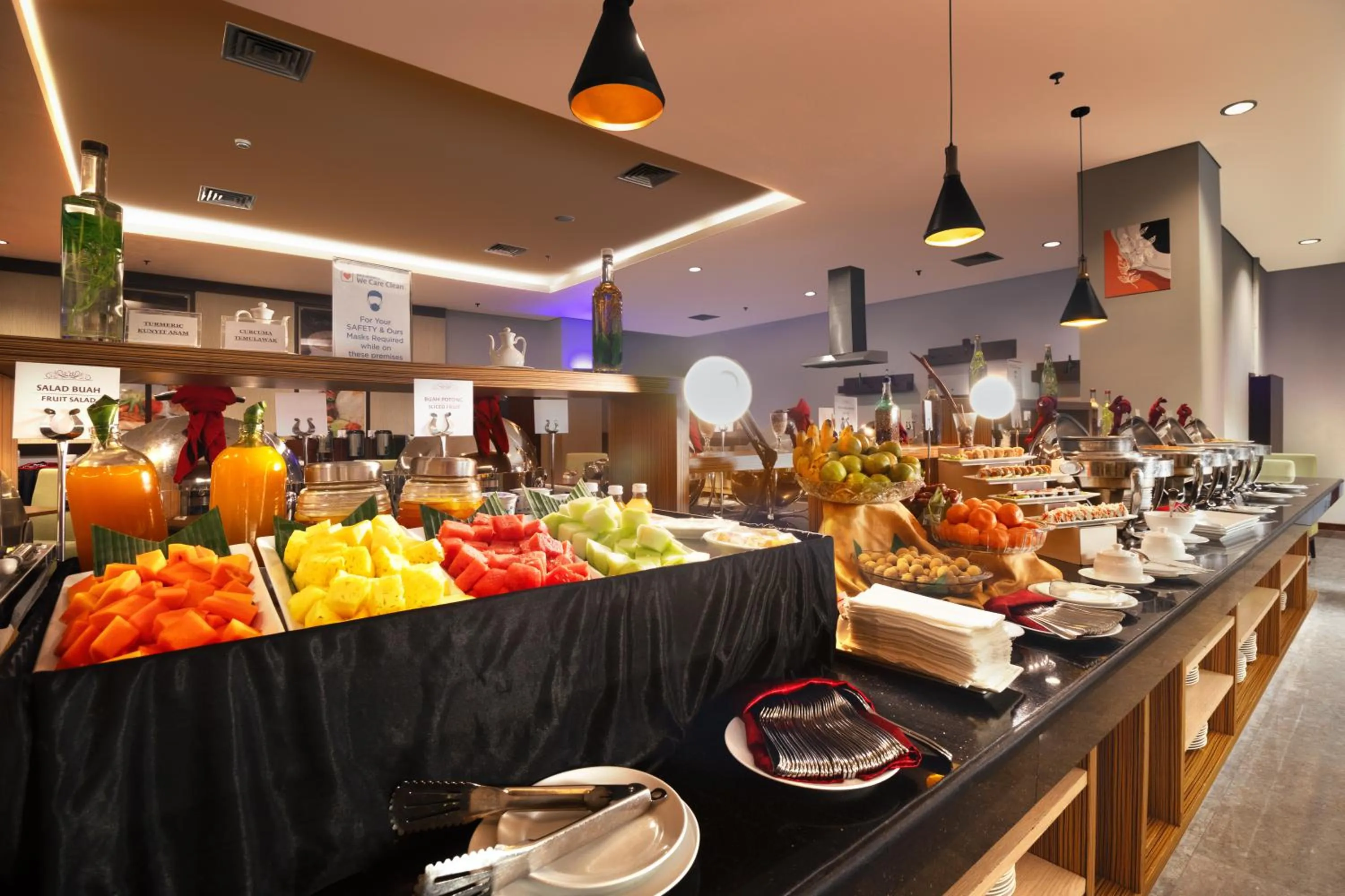 Buffet breakfast in Best Western Plus Coco Palu