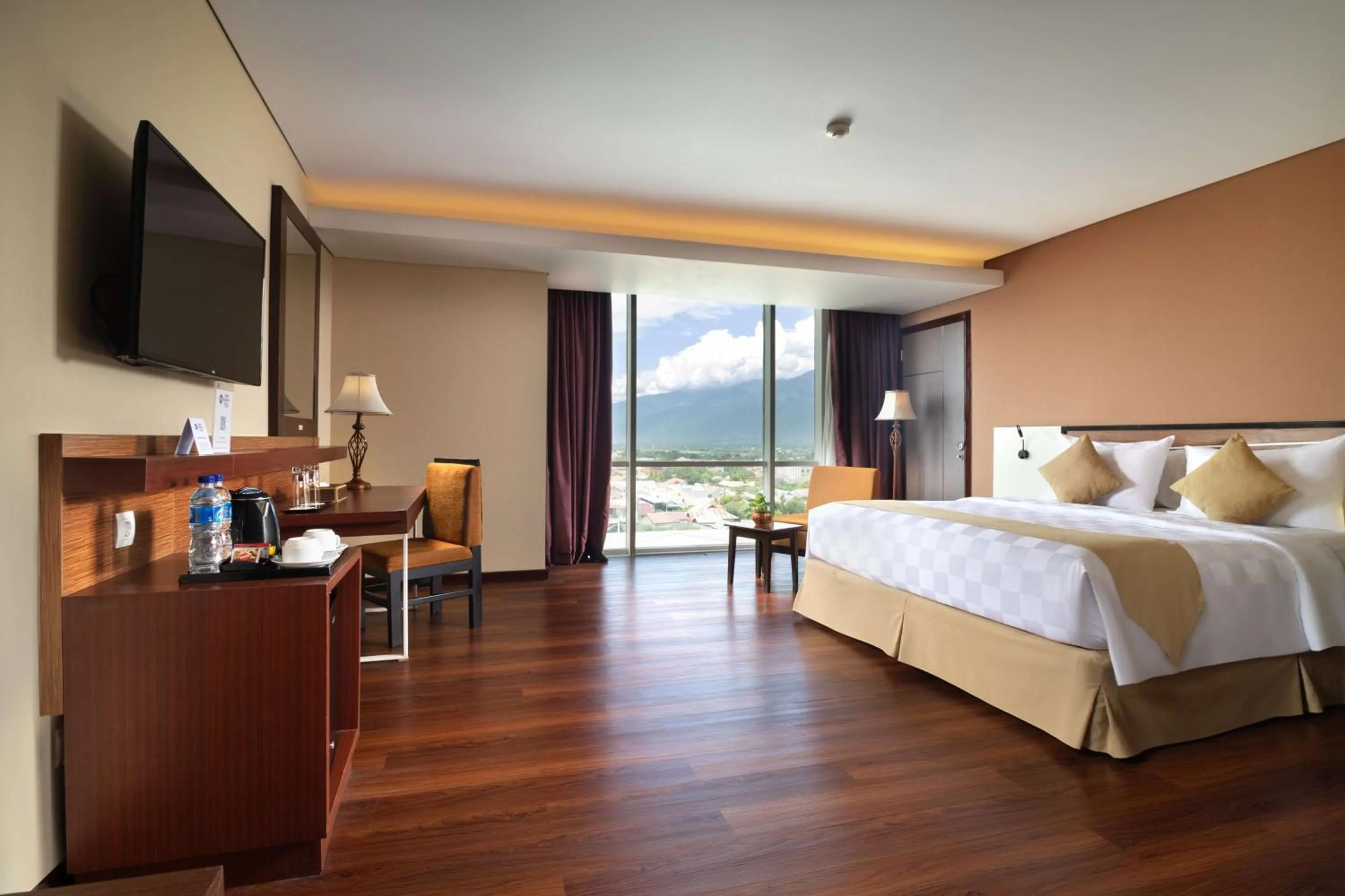 Bedroom, Bed in Best Western Plus Coco Palu