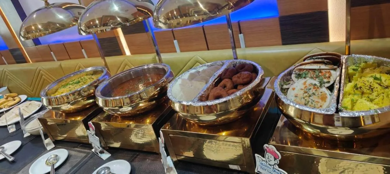 Breakfast in Hotel Royal Shelter