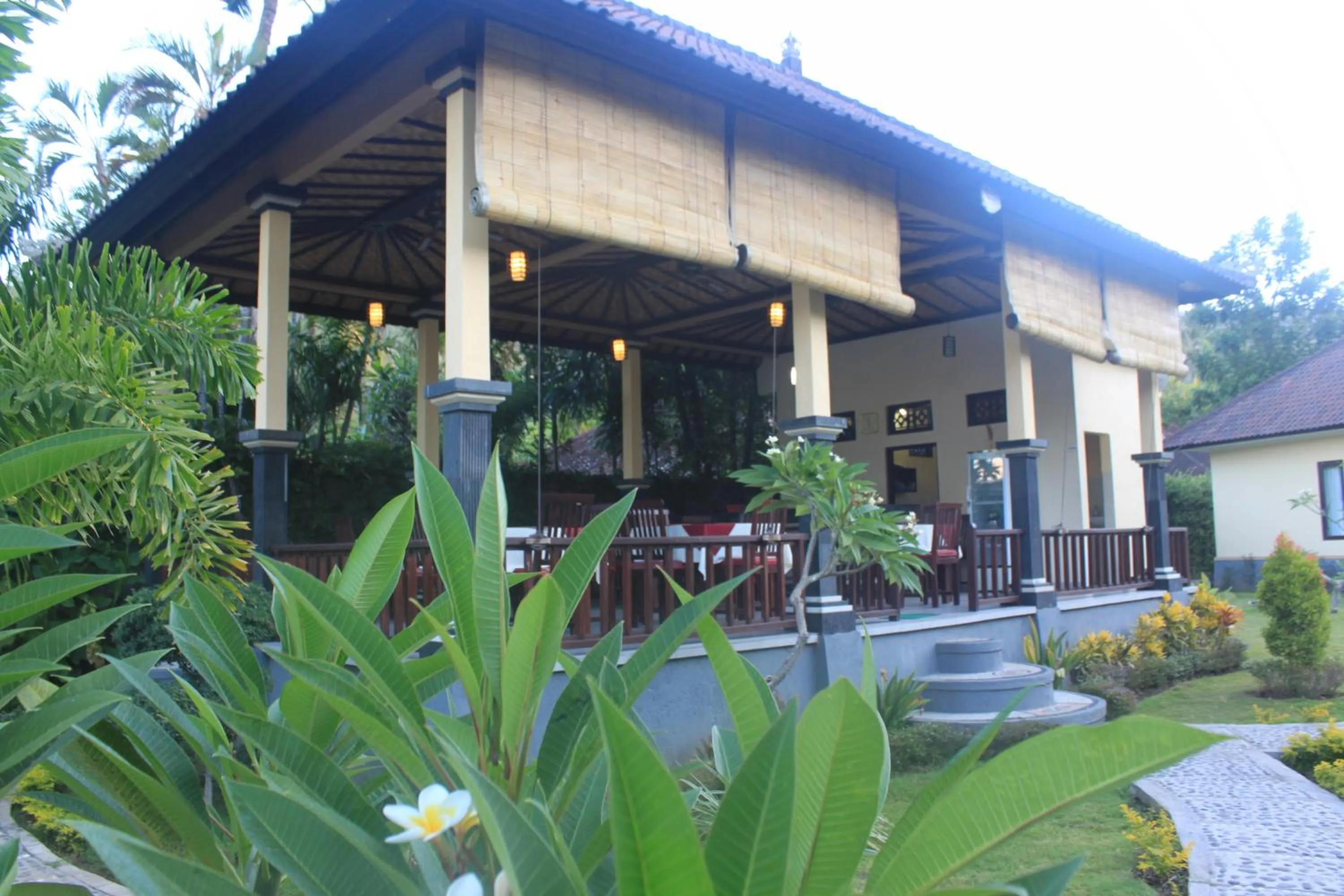 Restaurant/places to eat in Bintang Beach Villa