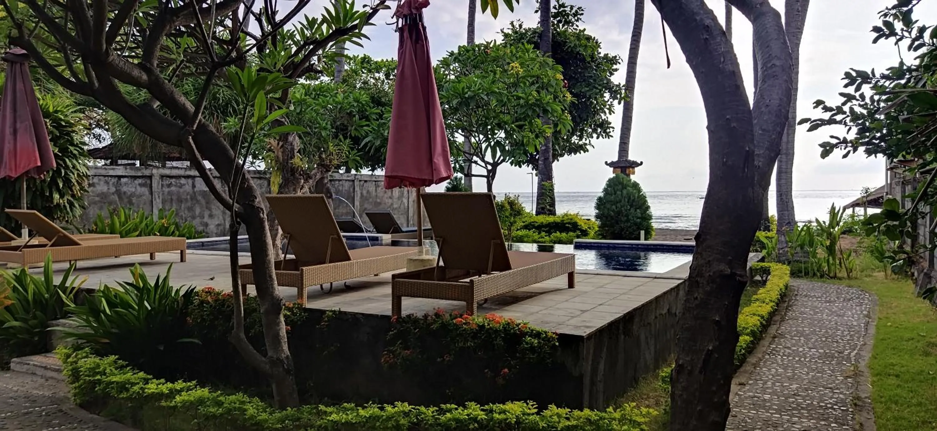 Swimming pool in Bintang Beach Villa