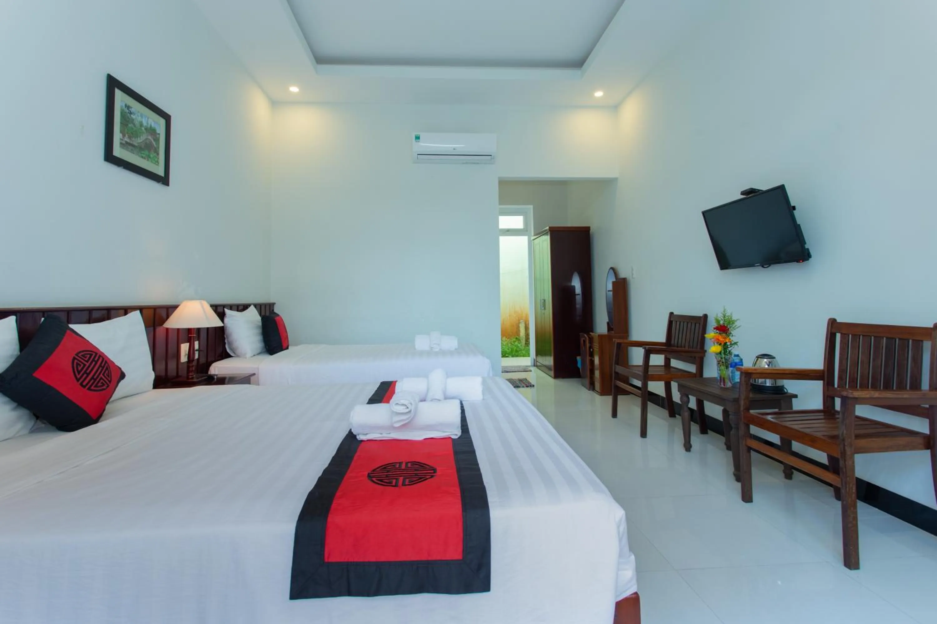 Bedroom, Bed in La Uy Villa