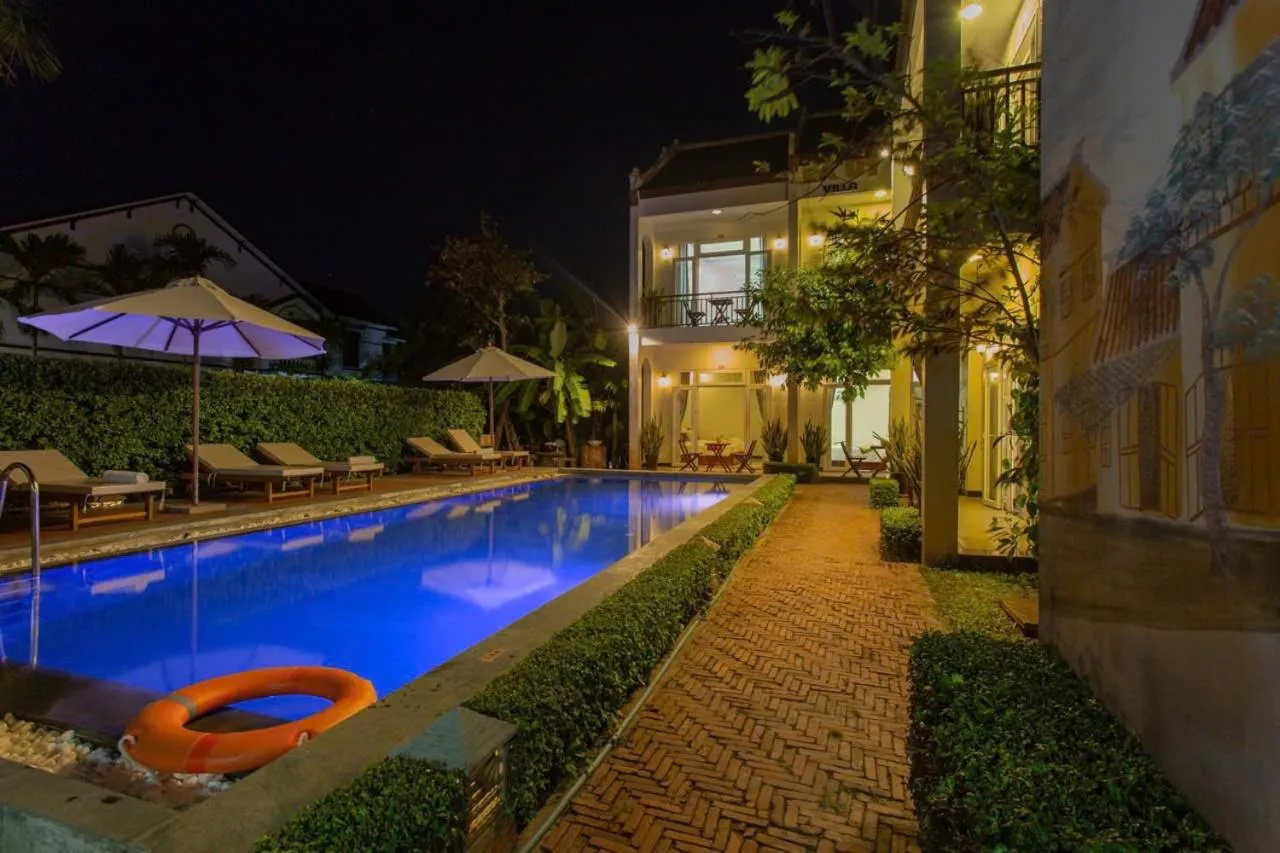 Property building in La Uy Villa