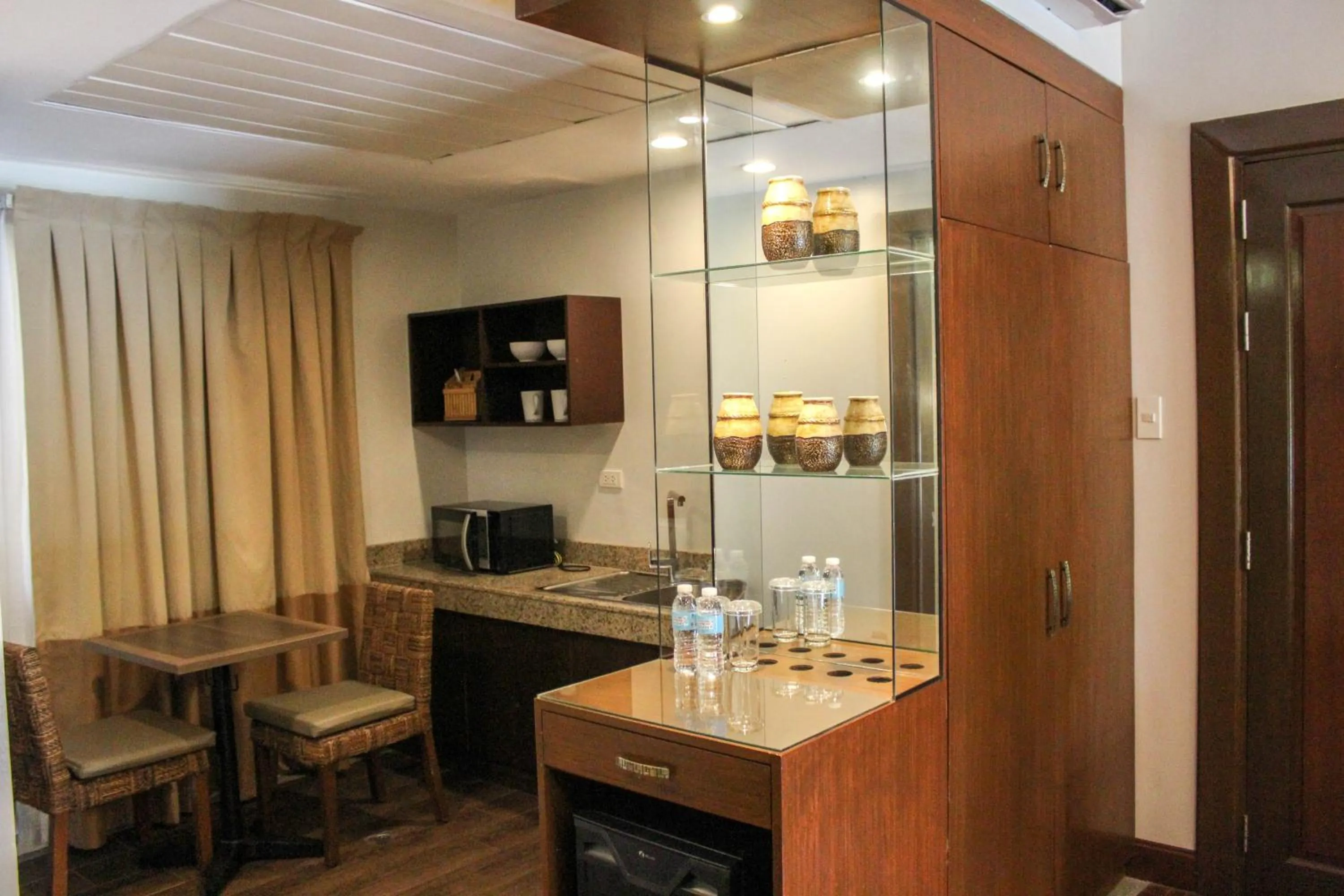 Kitchen or kitchenette in Coron Soleil Garden Resort