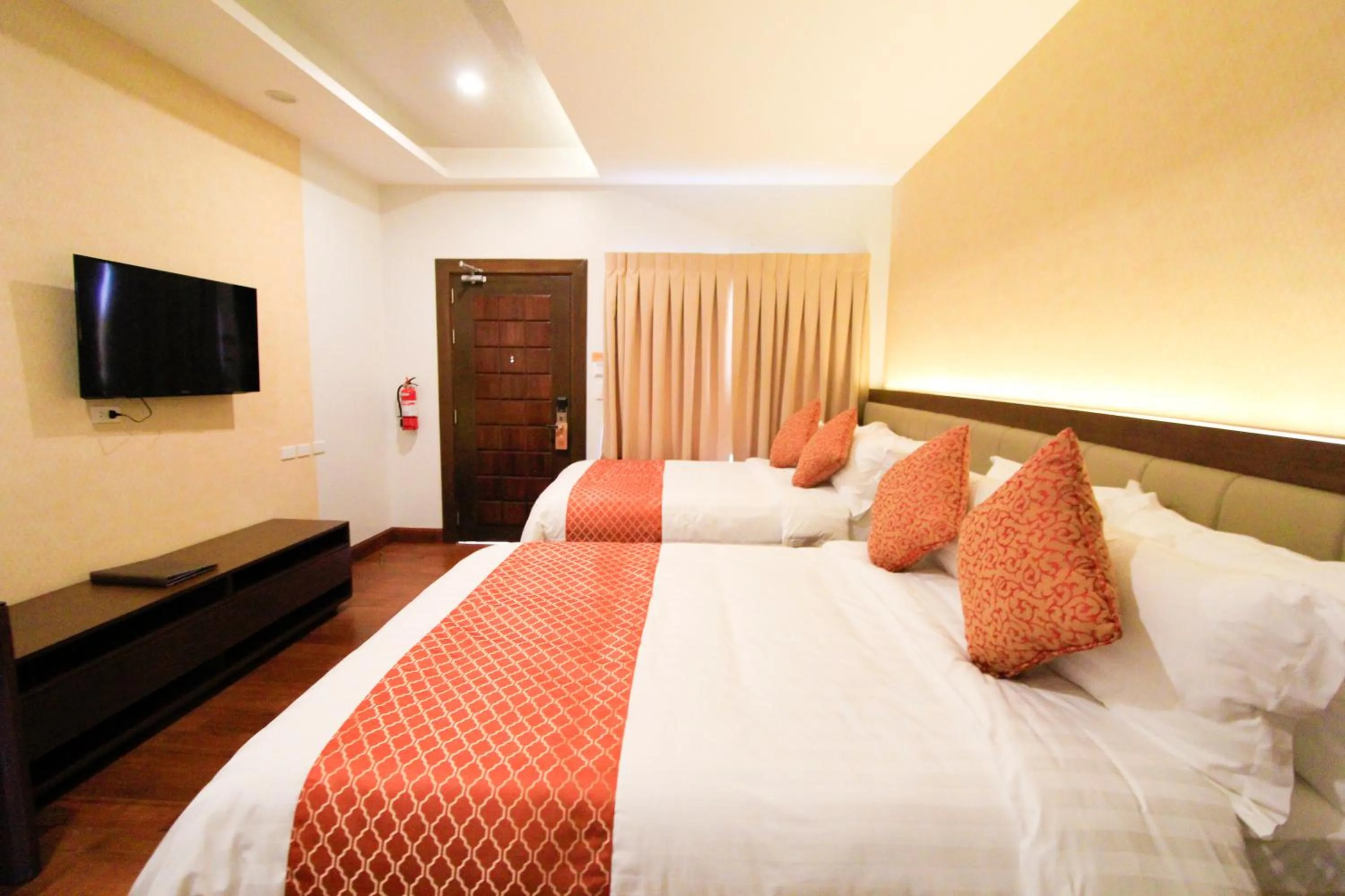 TV and multimedia, Bed in Coron Soleil Garden Resort