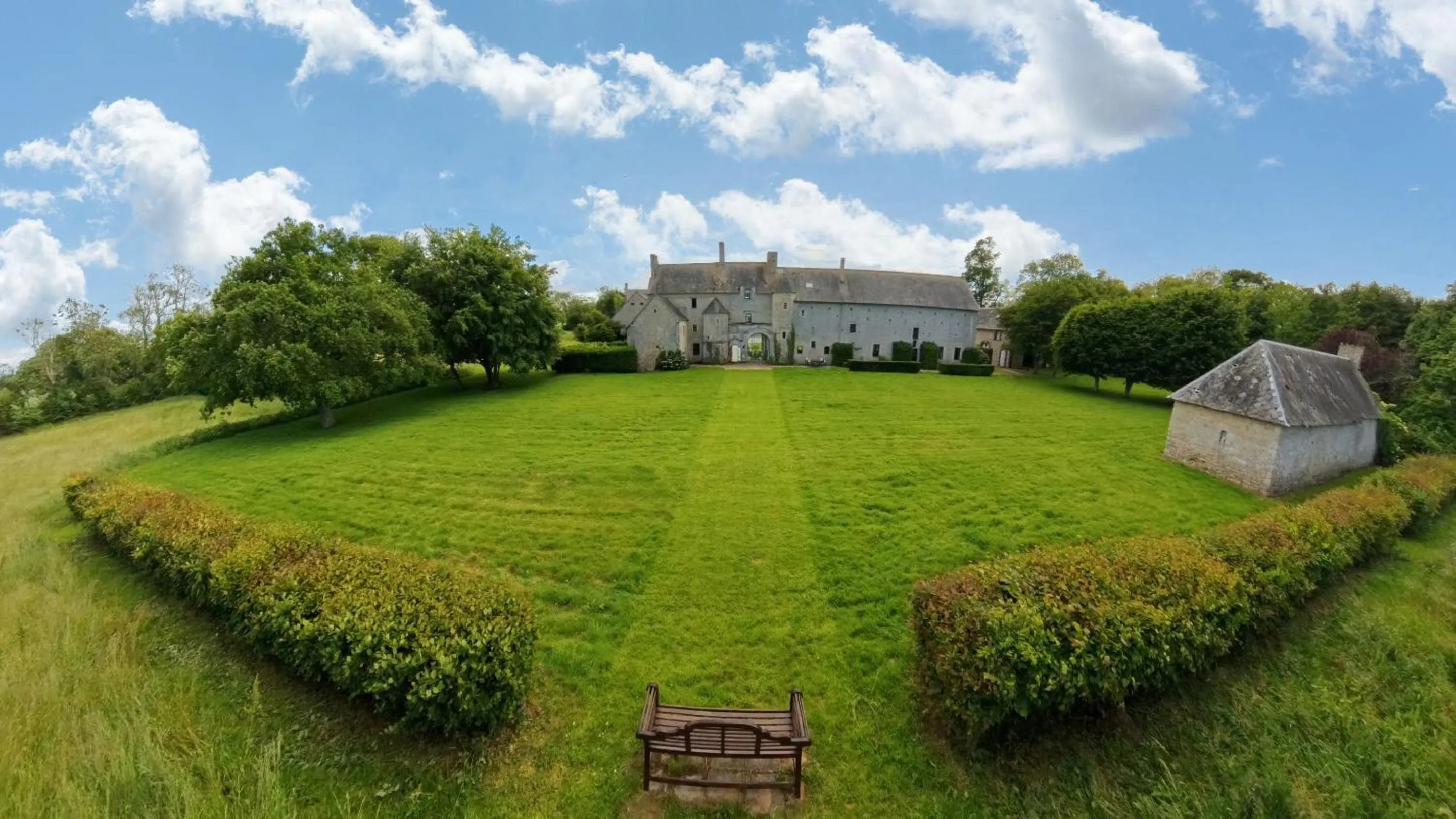 Garden in MANOIR du QUESNAY