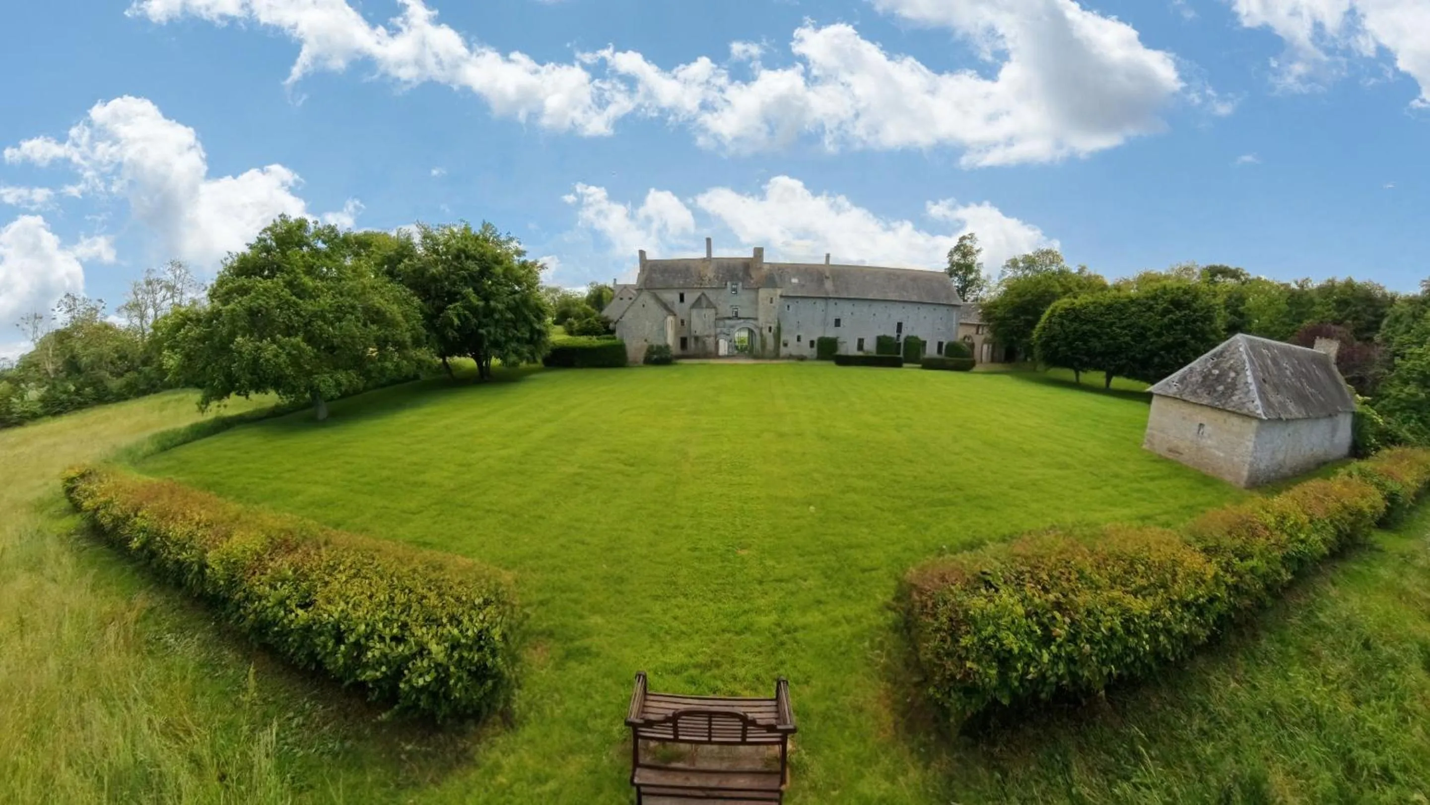 Garden in MANOIR du QUESNAY
