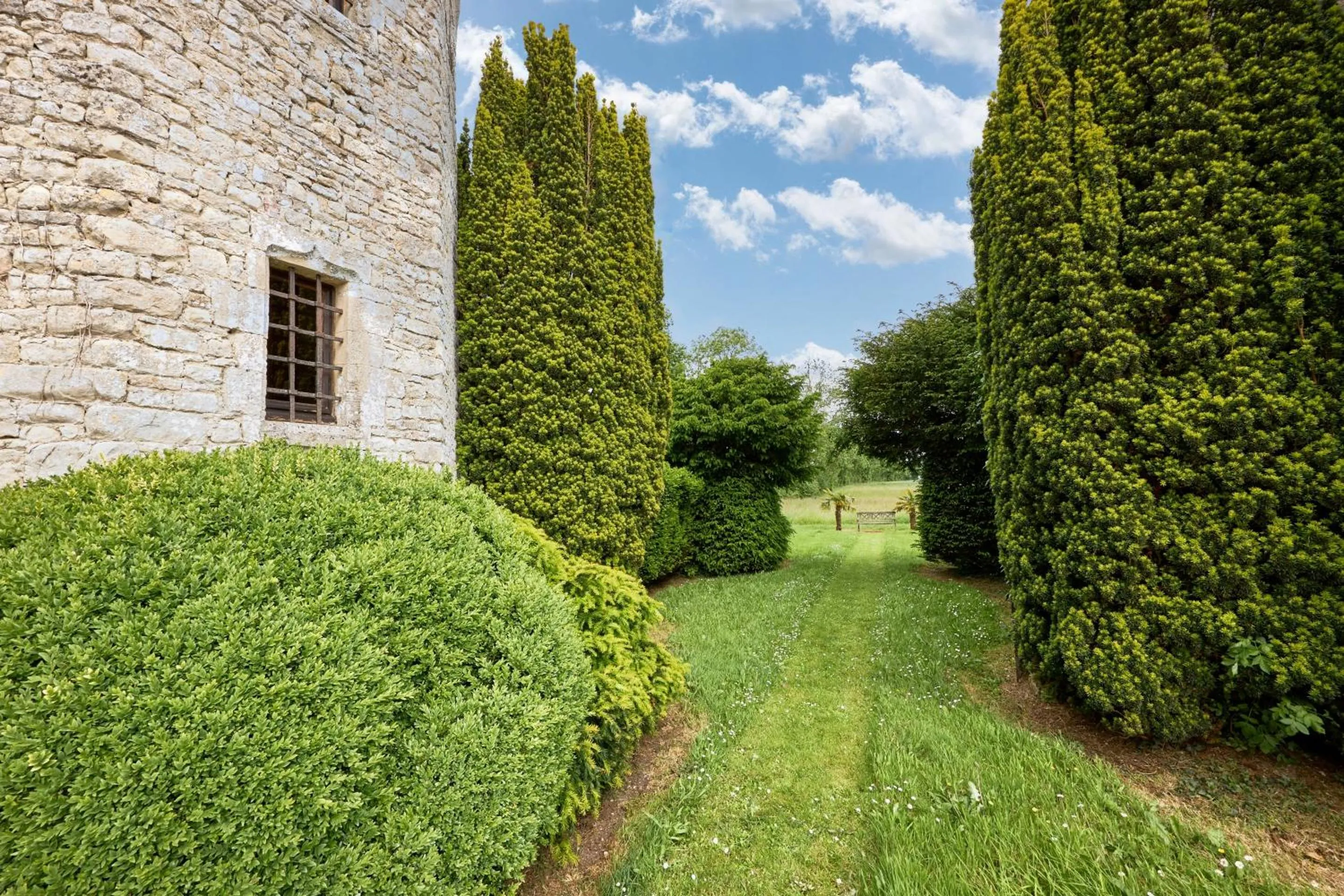 Garden in MANOIR du QUESNAY