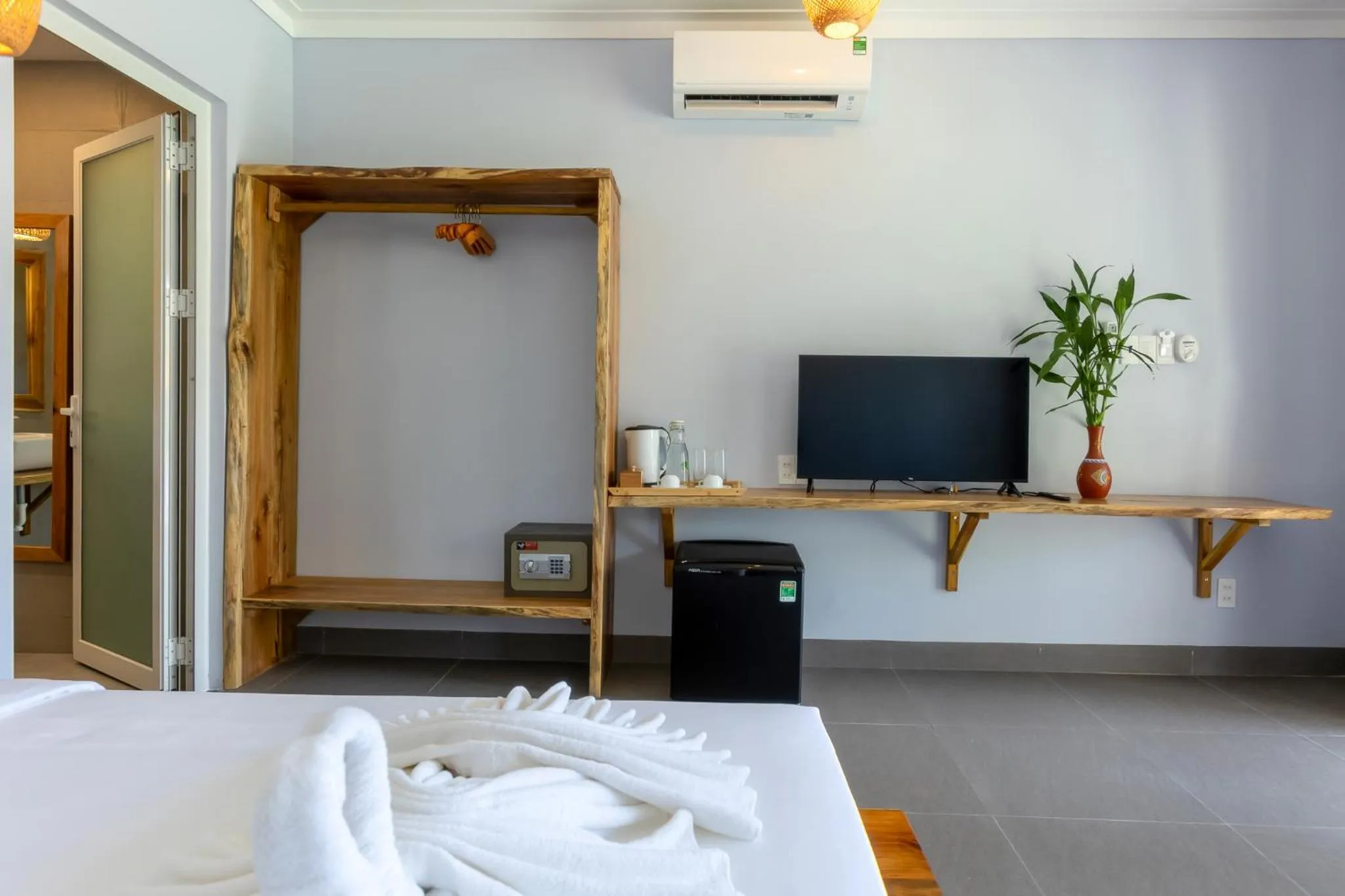 TV and multimedia, Bed in Cosian Bay Phu Quoc Resort