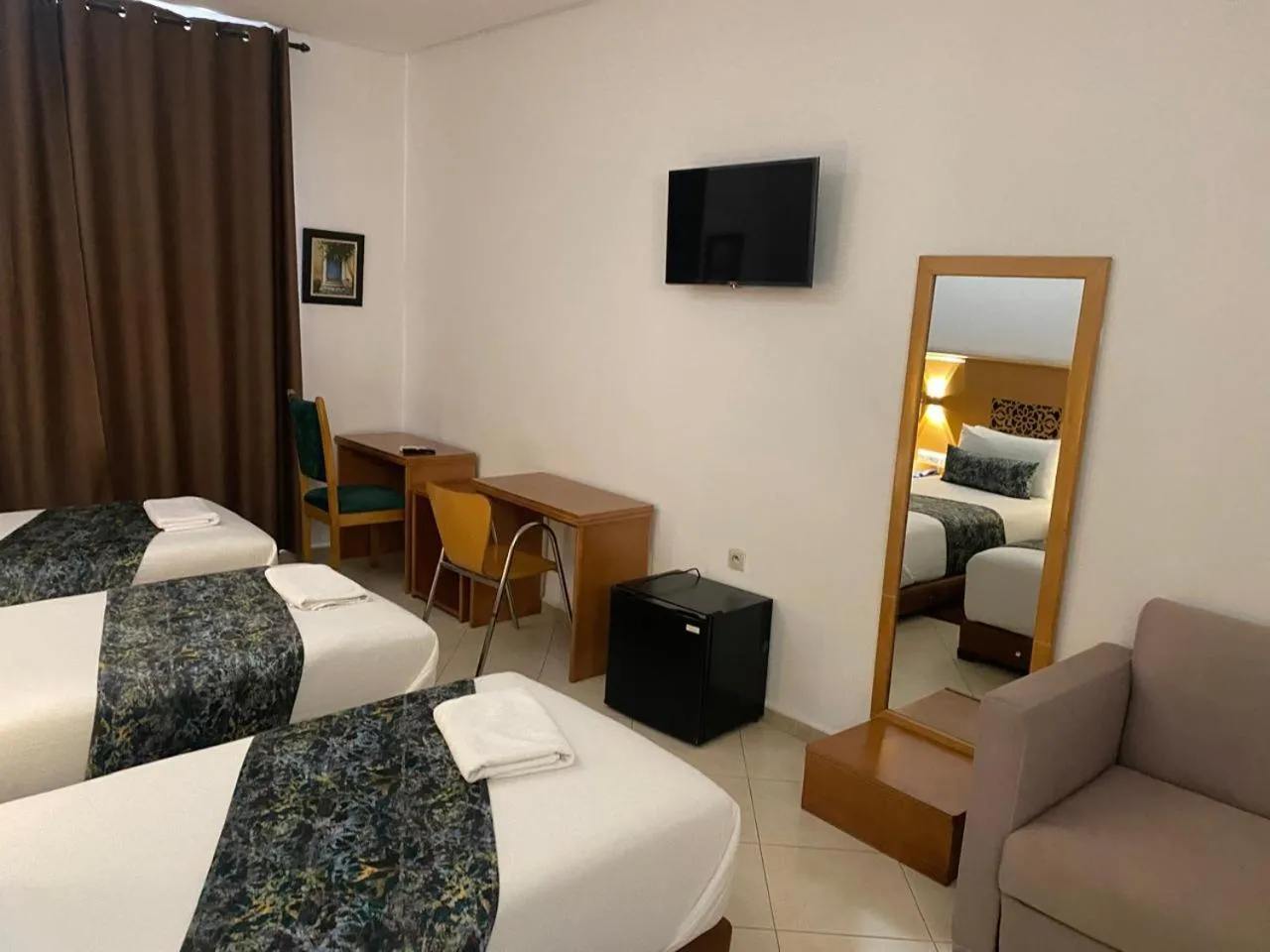 Living room, Bed in Hotel Miramar